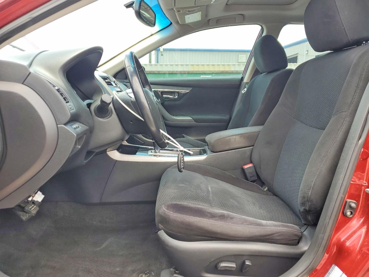2014 Nissan Altima 2.5 Red vin: 1N4AL3AP6EN211261