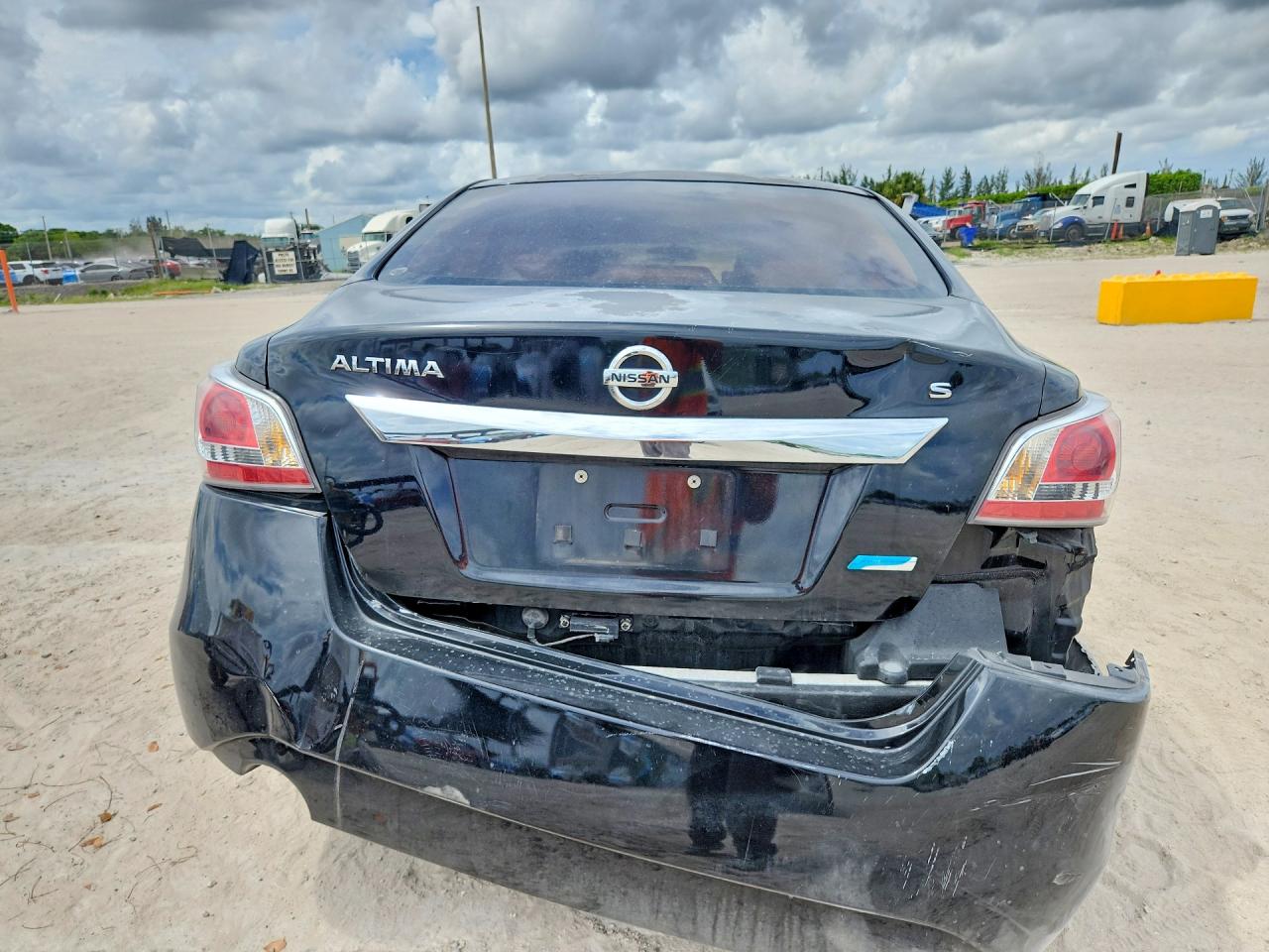 2014 Nissan Altima 2.5 Black vin: 1N4AL3AP6EN212040