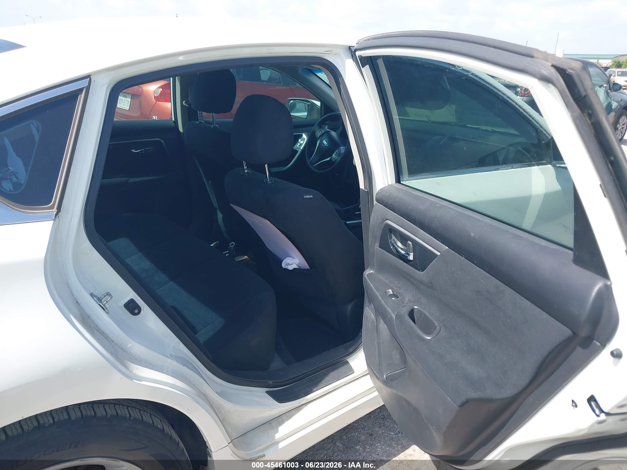 2014 Nissan Altima 2.5 S White vin: 1N4AL3AP6EN214242