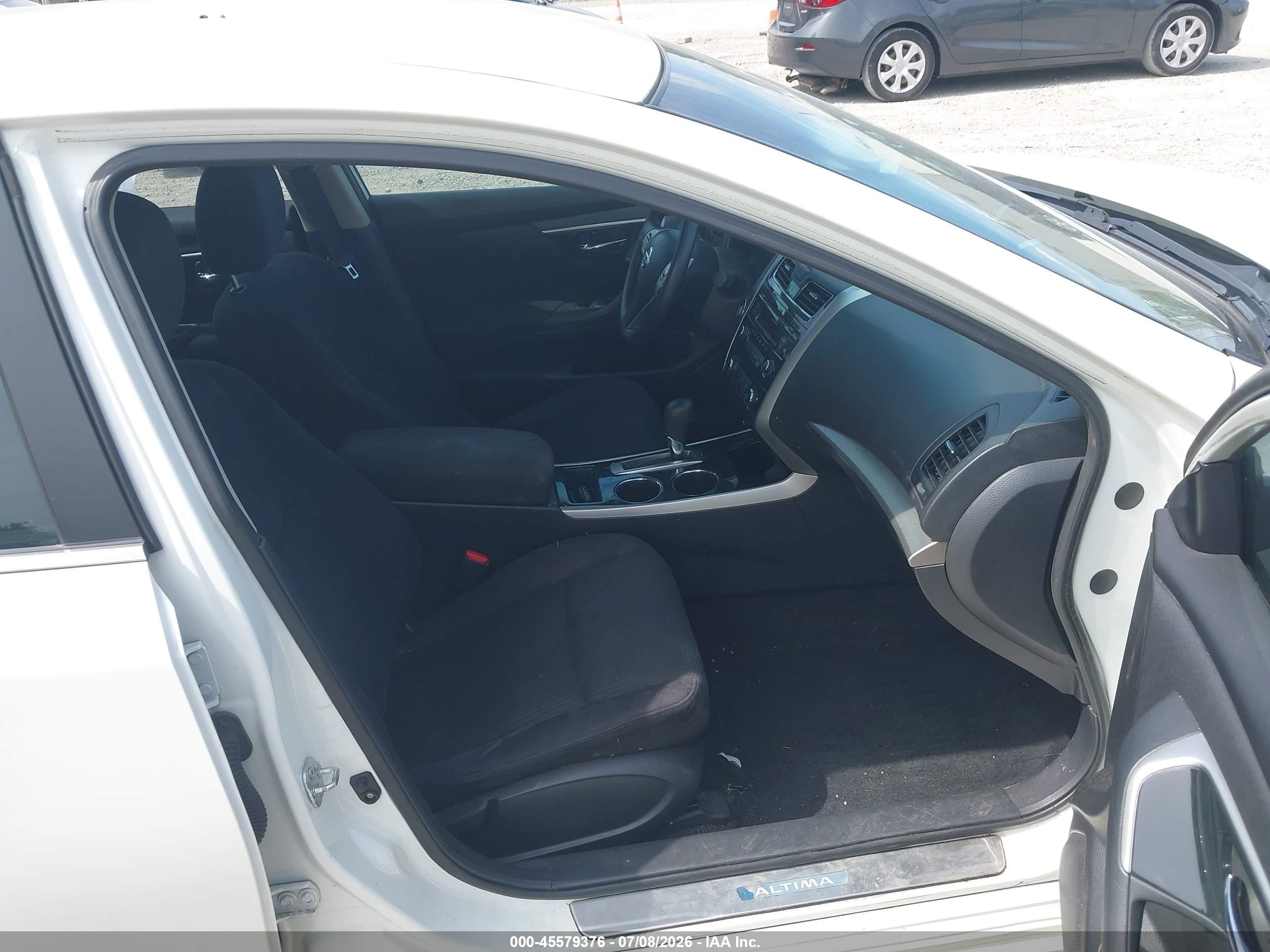 2014 Nissan Altima 2.5 S White vin: 1N4AL3AP6EN217884