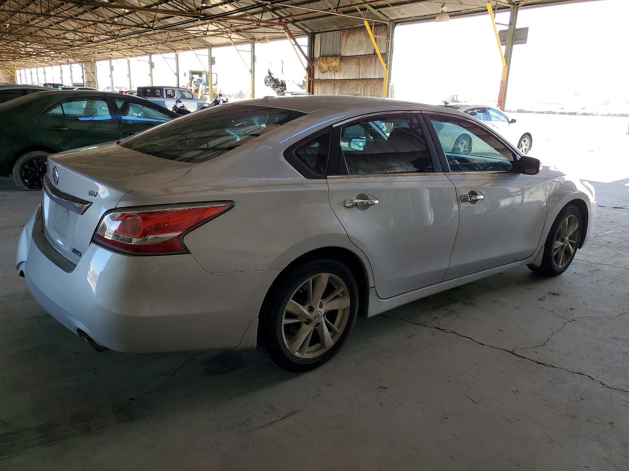 2014 Nissan Altima 2.5 Sv Silver vin: 1N4AL3AP6EN224690