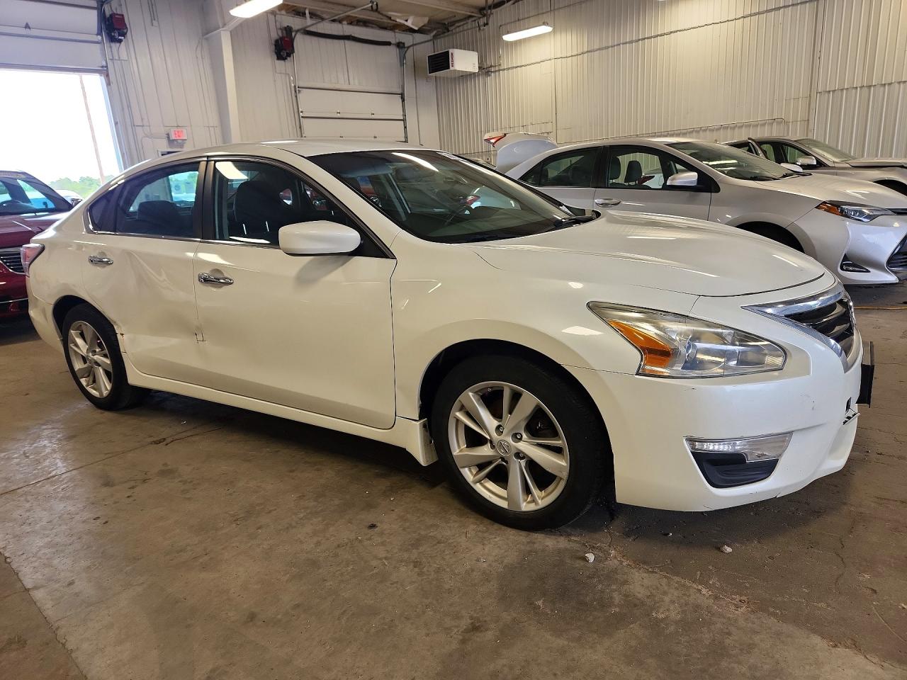 2014 Nissan Altima 2.5 Sv White vin: 1N4AL3AP6EN243403