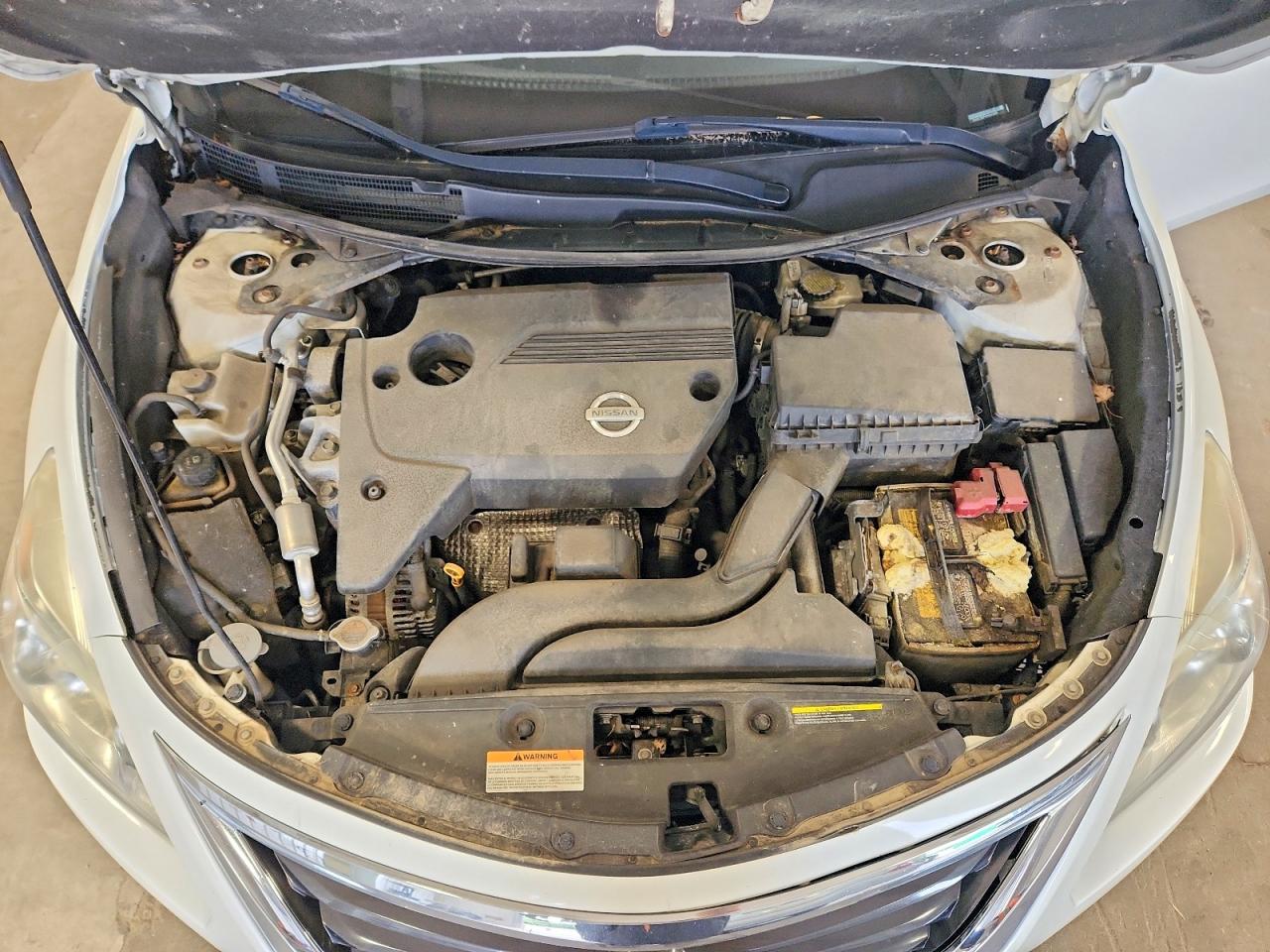 2014 Nissan Altima 2.5 Sv White vin: 1N4AL3AP6EN243403