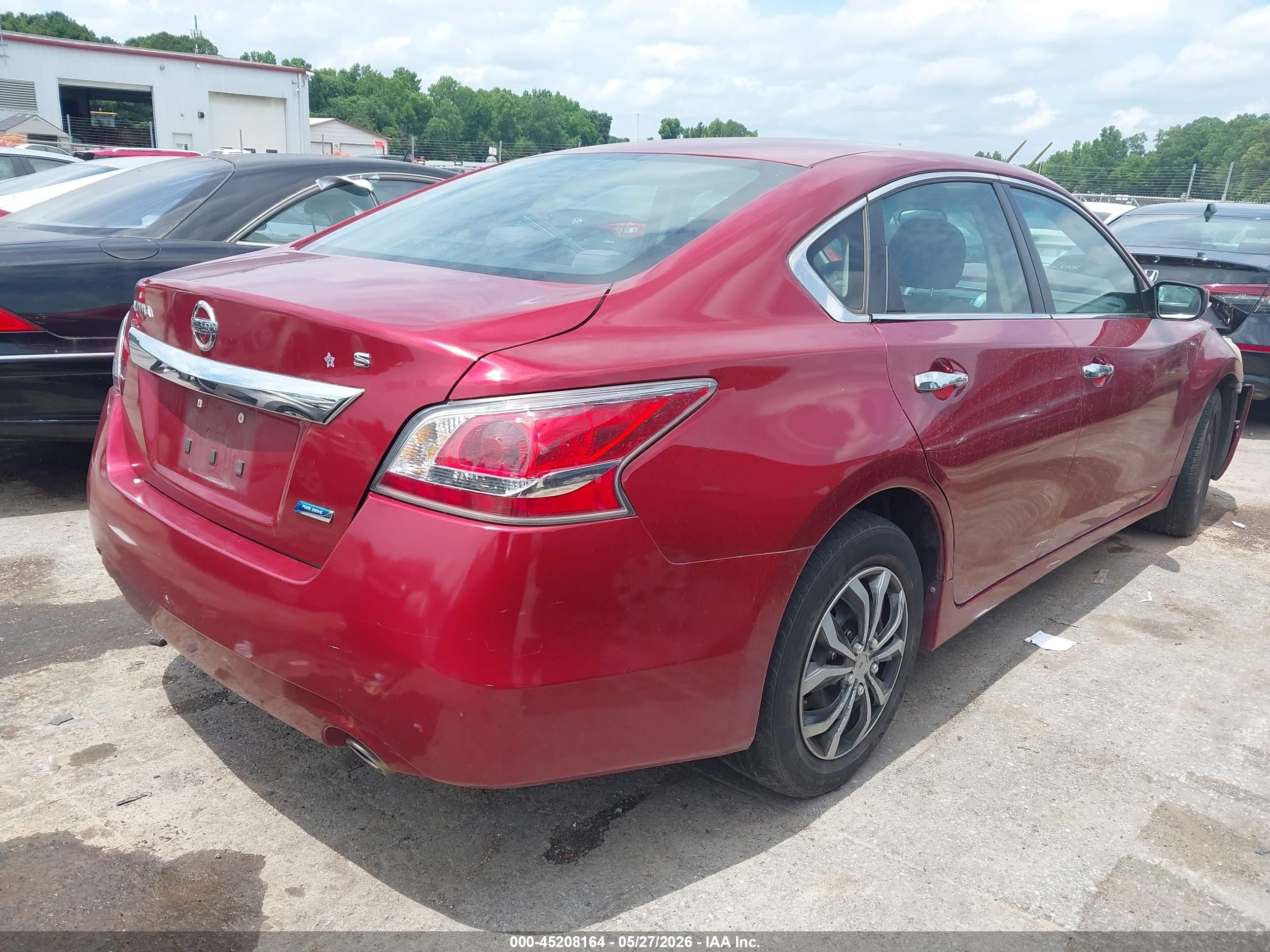2014 Nissan Altima 2.5 S Red vin: 1N4AL3AP6EN250643