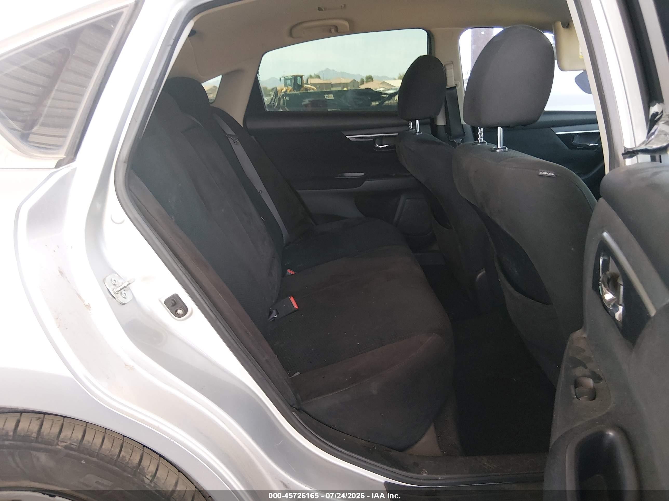 2014 Nissan Altima 2.5 S Серебряный vin: 1N4AL3AP6EN330427