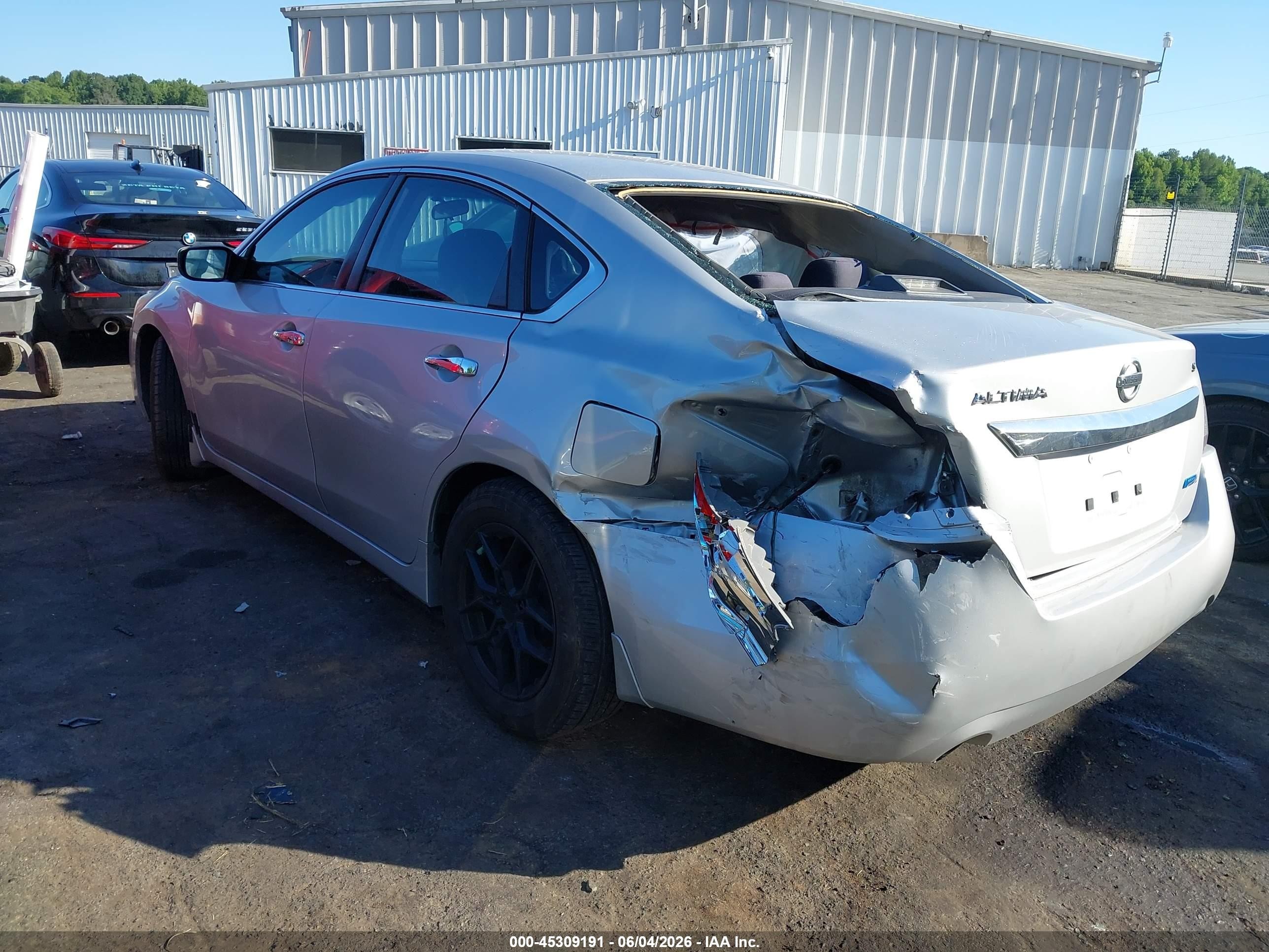2014 Nissan Altima 2.5 S Silver vin: 1N4AL3AP6EN333120