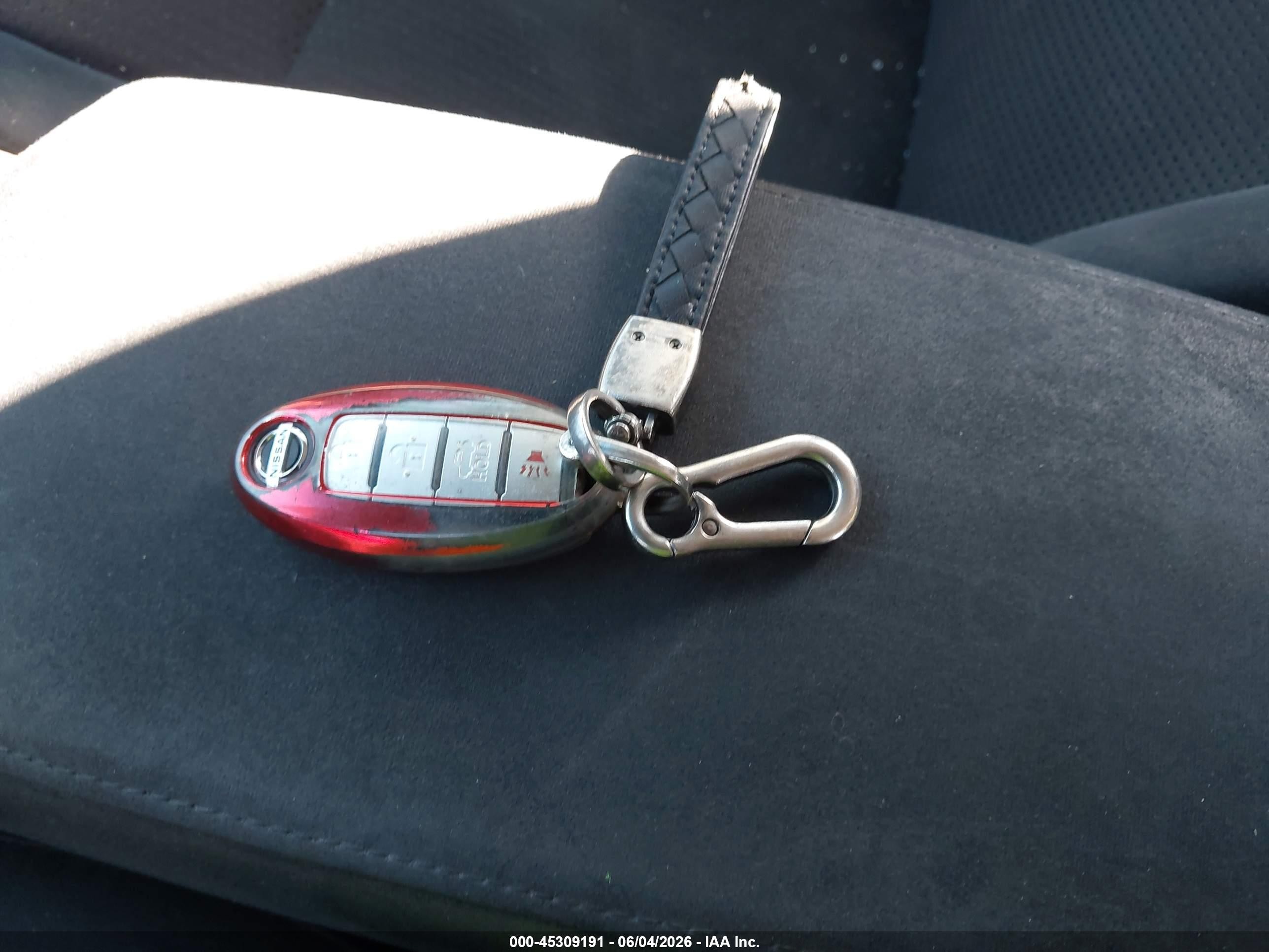 2014 Nissan Altima 2.5 S Silver vin: 1N4AL3AP6EN333120