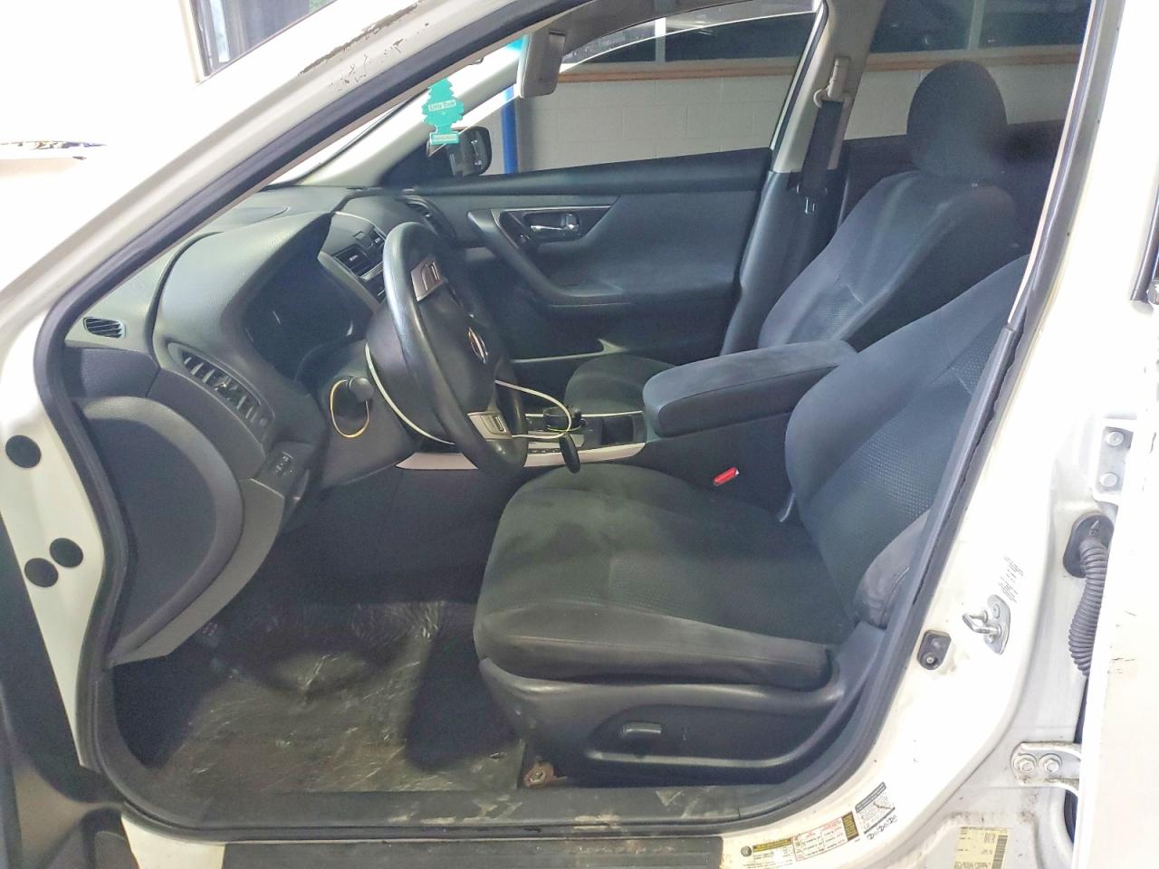 2014 Nissan Altima 2.5 S Белый vin: 1N4AL3AP6EN333893