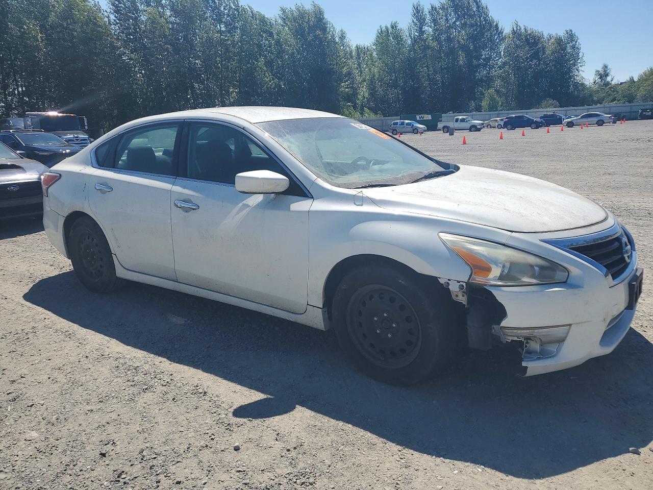 2014 Nissan Altima 2.5 S White vin: 1N4AL3AP6EN345851