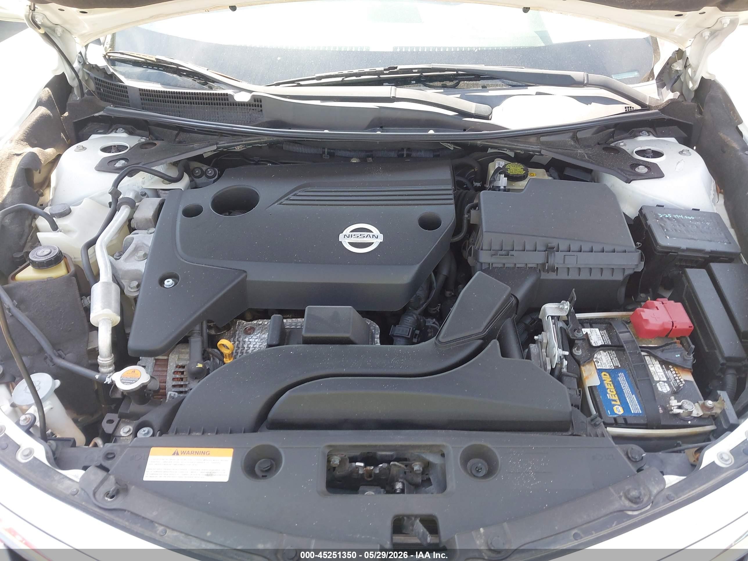 2014 Nissan Altima 2.5 S White vin: 1N4AL3AP6EN350077