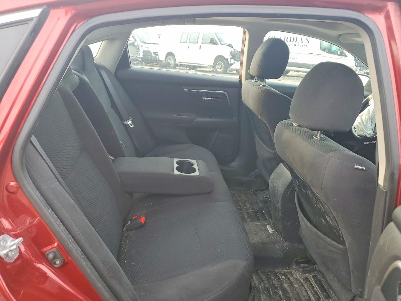 2014 Nissan Altima 2.5 Red vin: 1N4AL3AP6EN352590