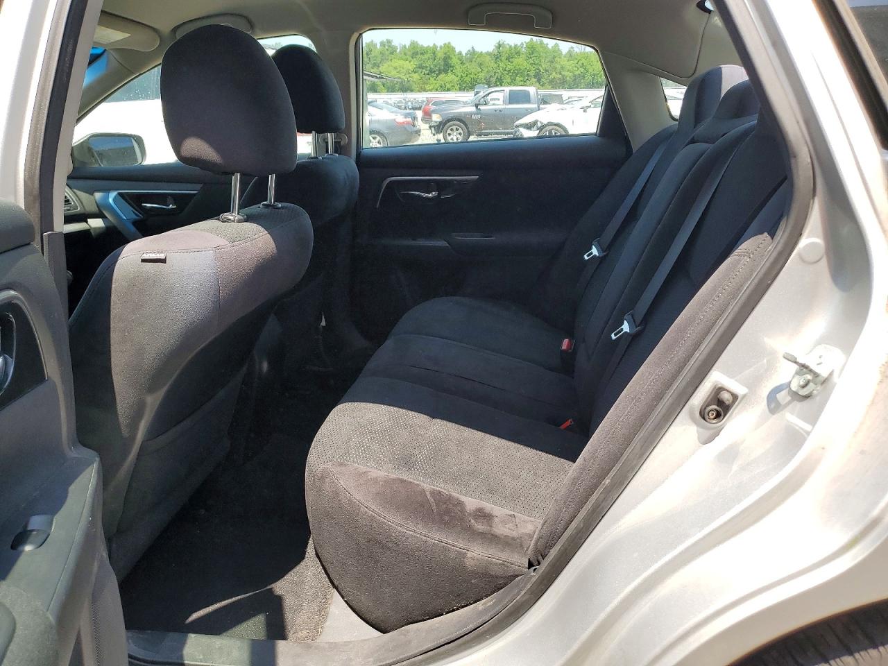 2014 Nissan Altima 2.5 S Silver vin: 1N4AL3AP6EN383225