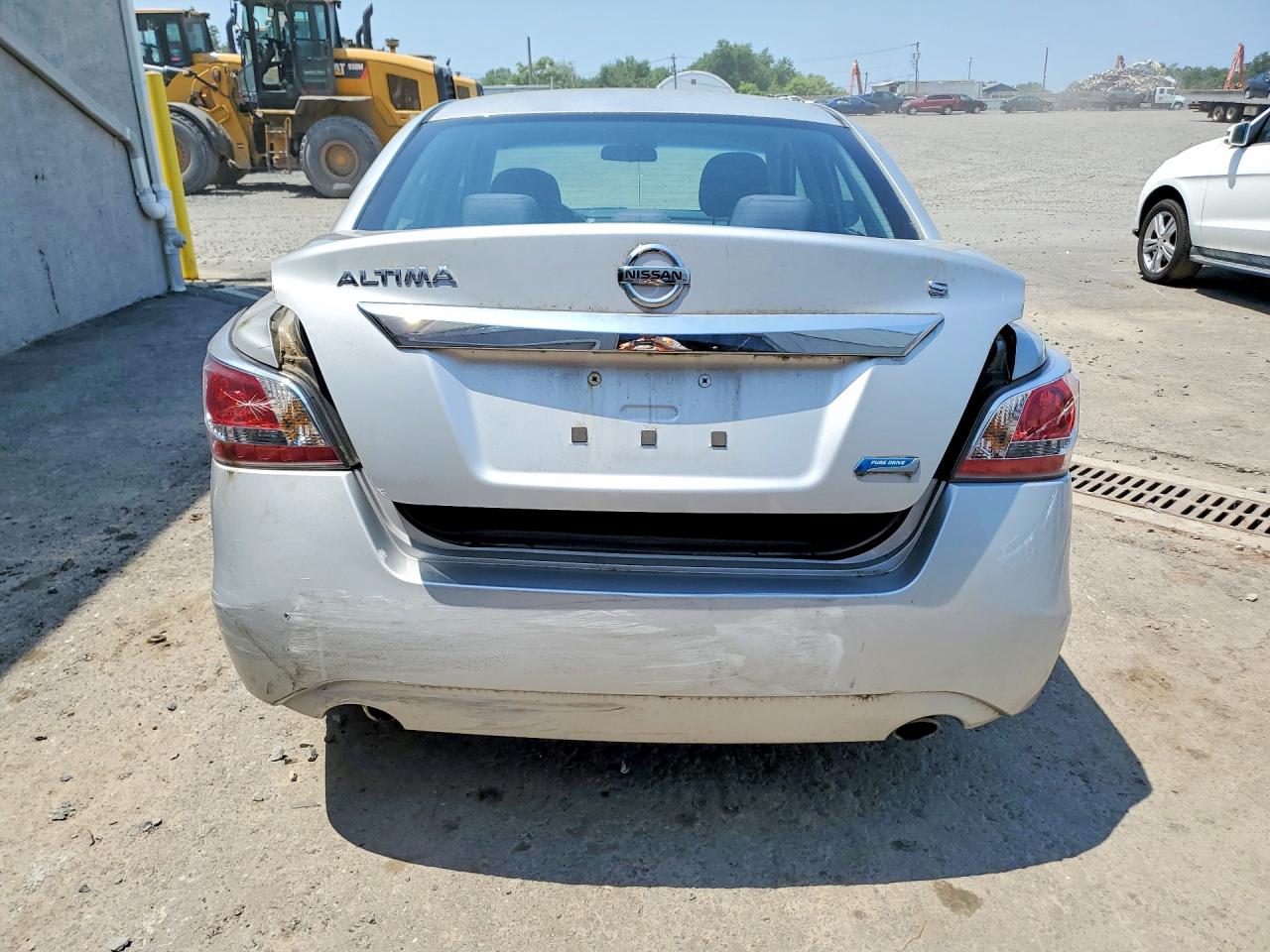 2014 Nissan Altima 2.5 S Silver vin: 1N4AL3AP6EN383225