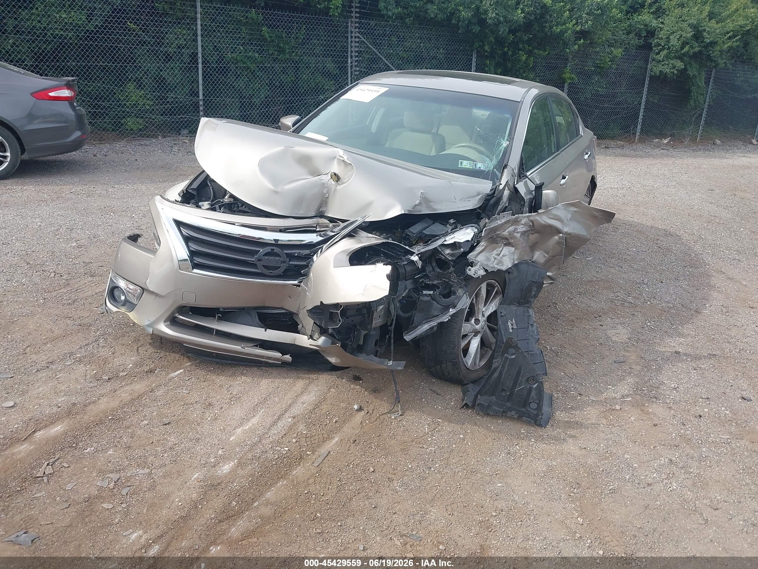 2015 Nissan Altima 2.5 Sv Gold vin: 1N4AL3AP6FC107205