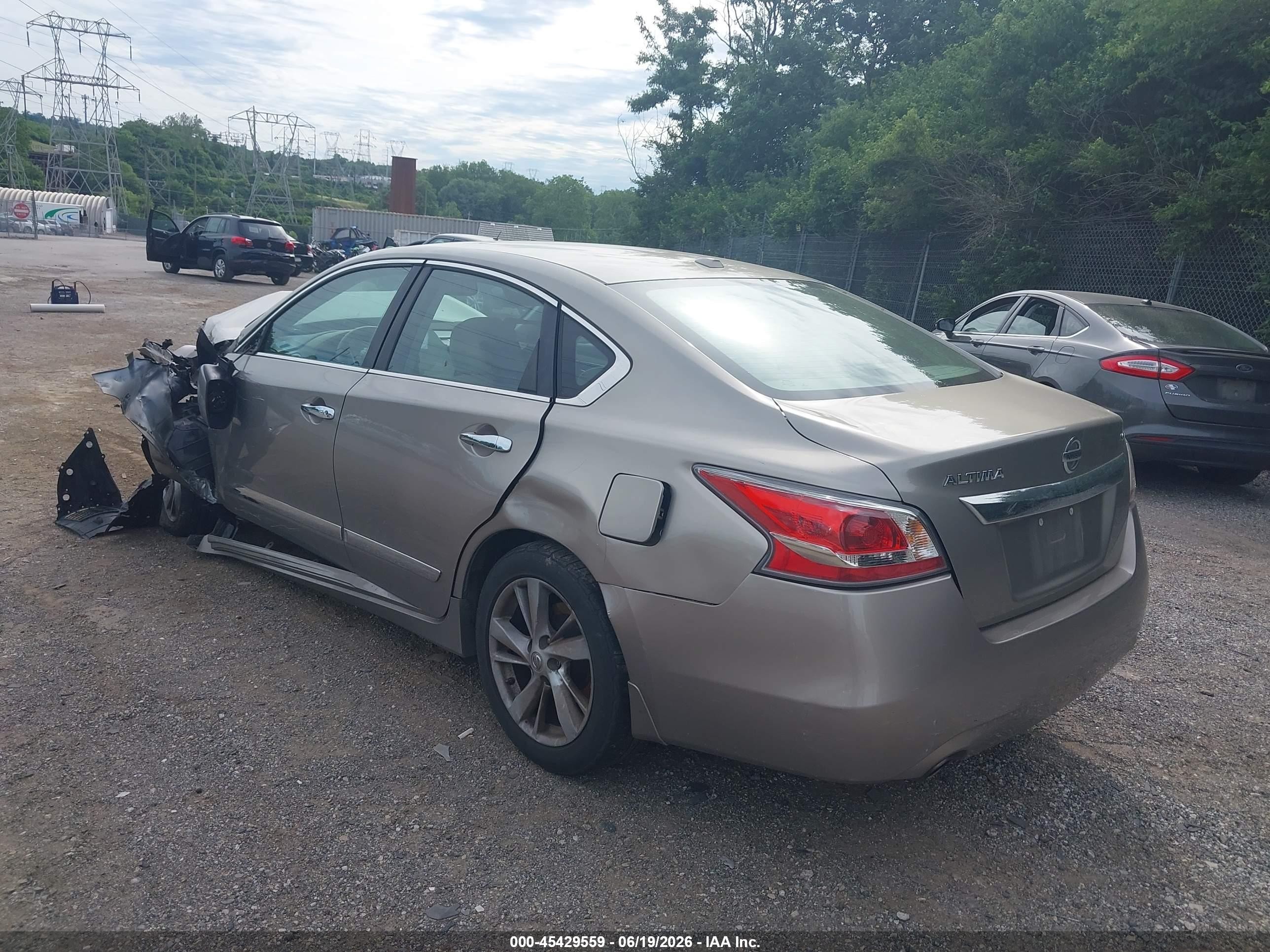 2015 Nissan Altima 2.5 Sv Gold vin: 1N4AL3AP6FC107205