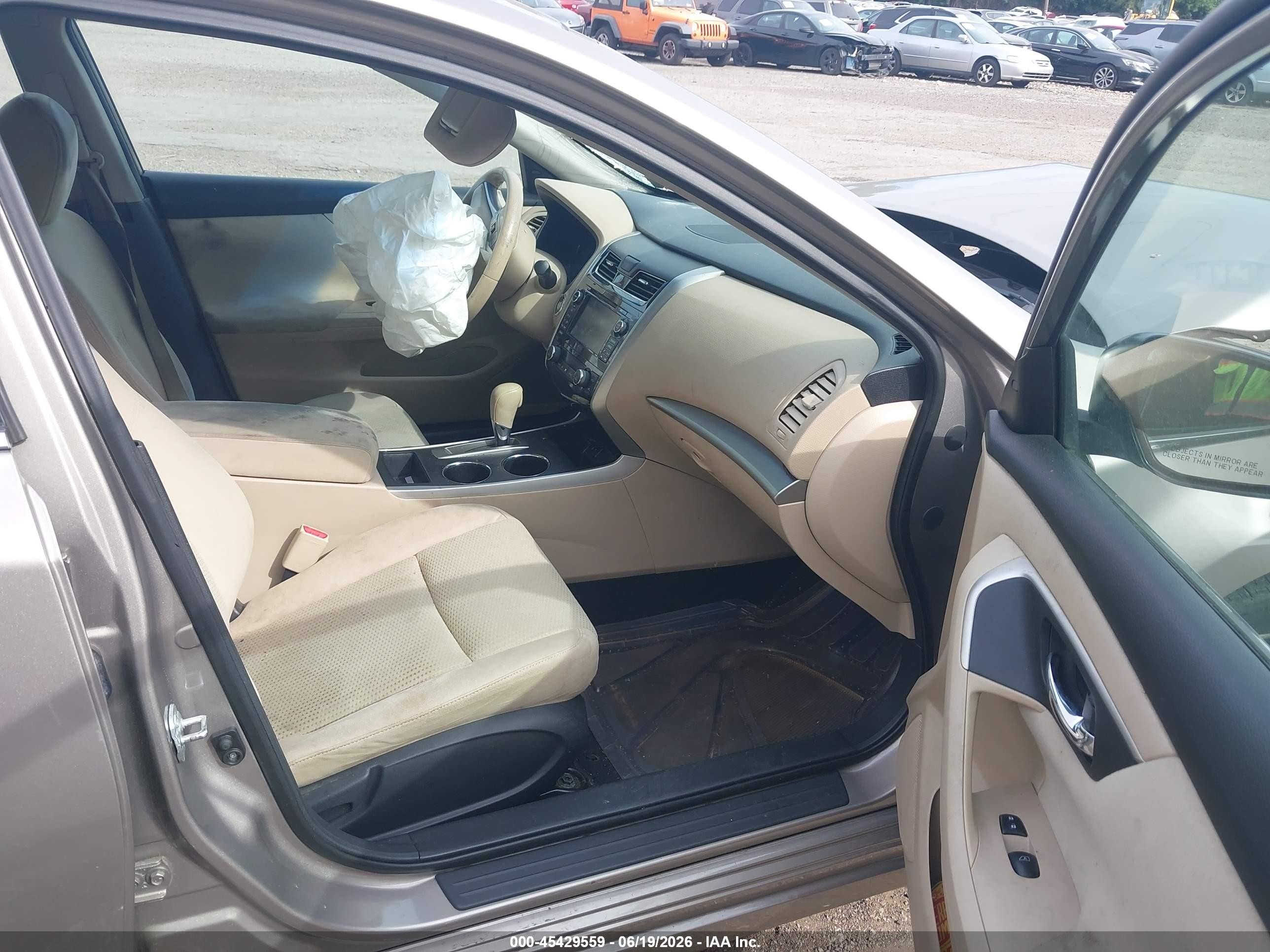 2015 Nissan Altima 2.5 Sv Gold vin: 1N4AL3AP6FC107205