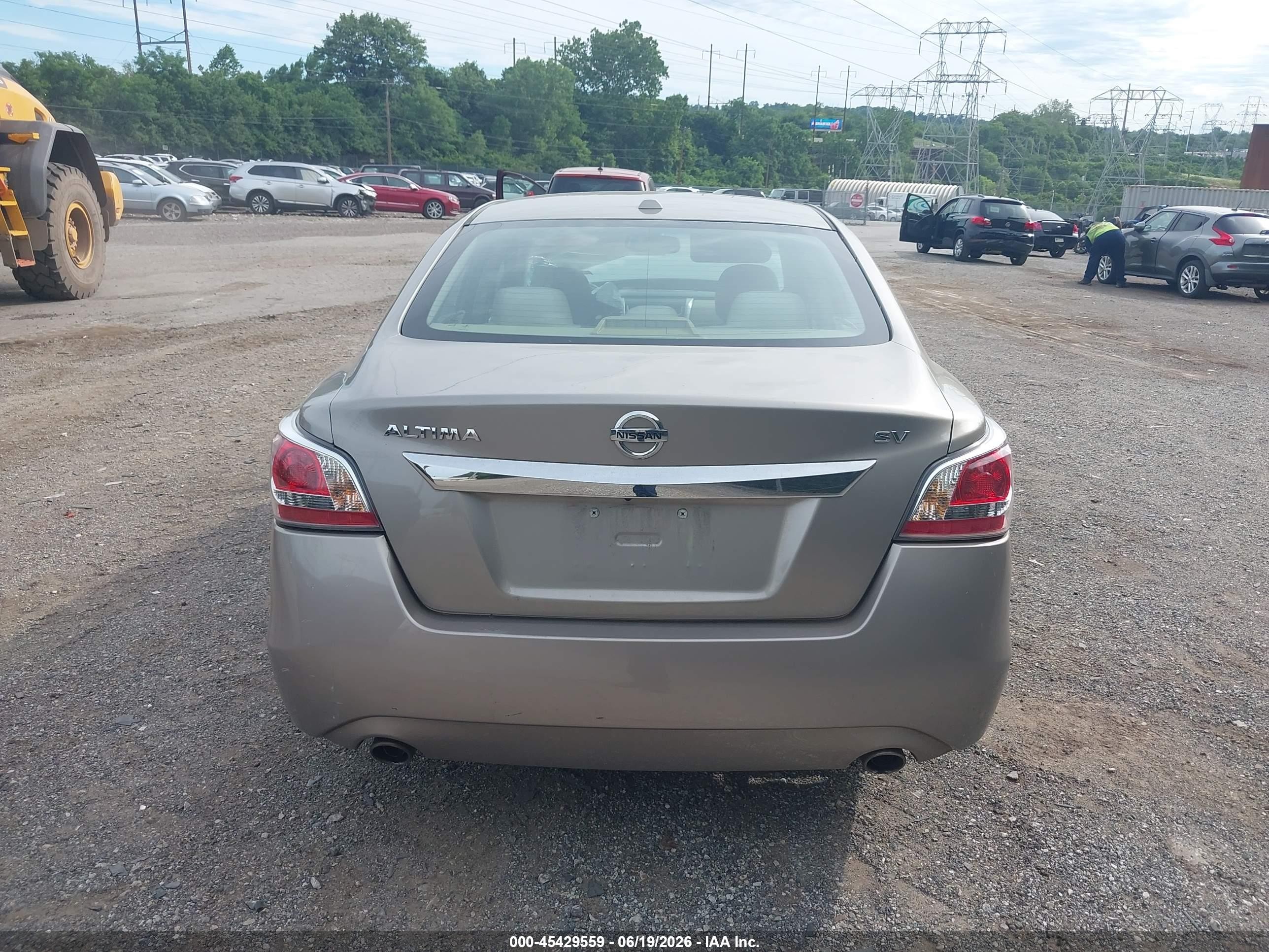 2015 Nissan Altima 2.5 Sv Gold vin: 1N4AL3AP6FC107205