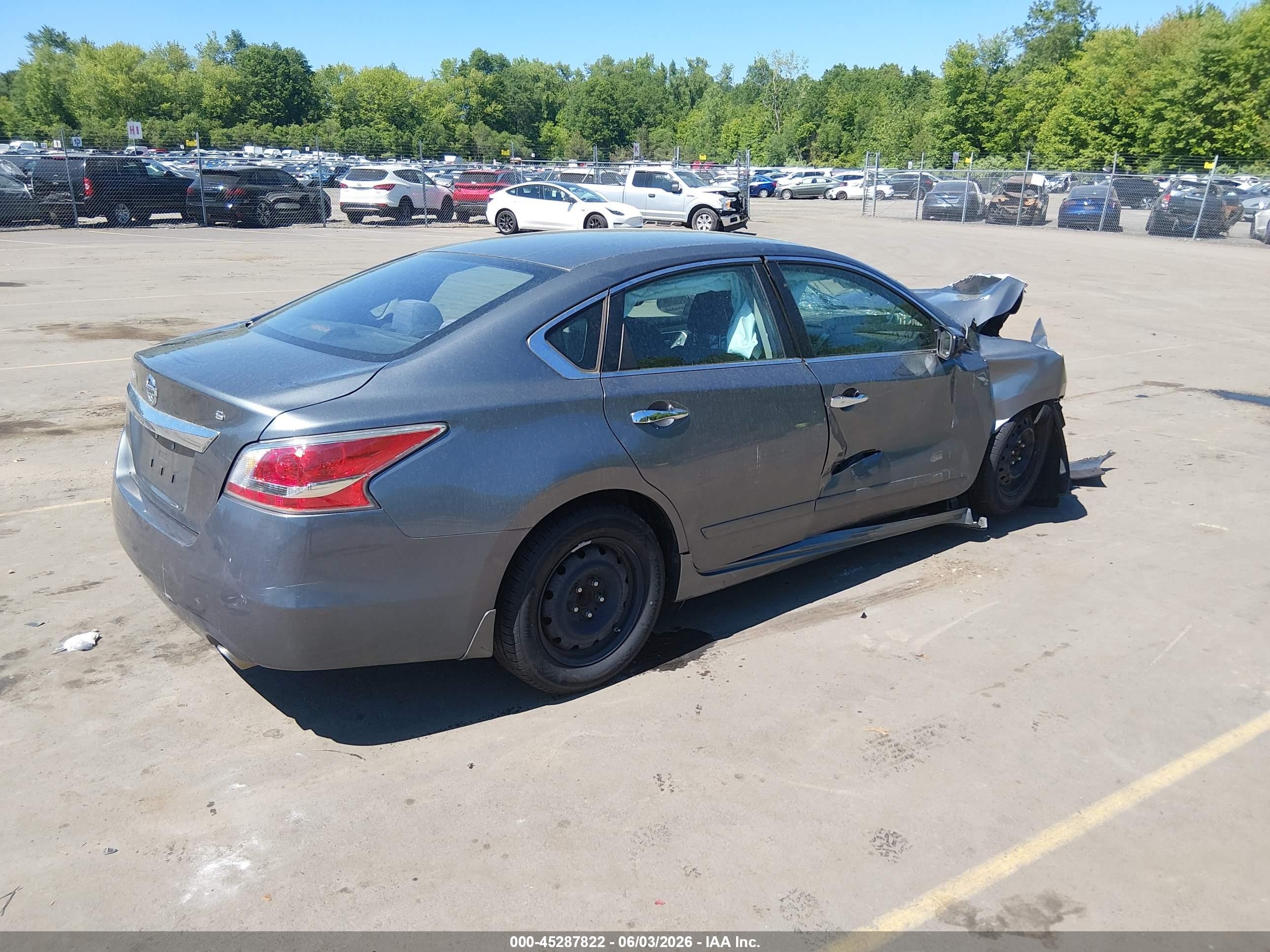 2015 Nissan Altima 2.5 S Gray vin: 1N4AL3AP6FC111061