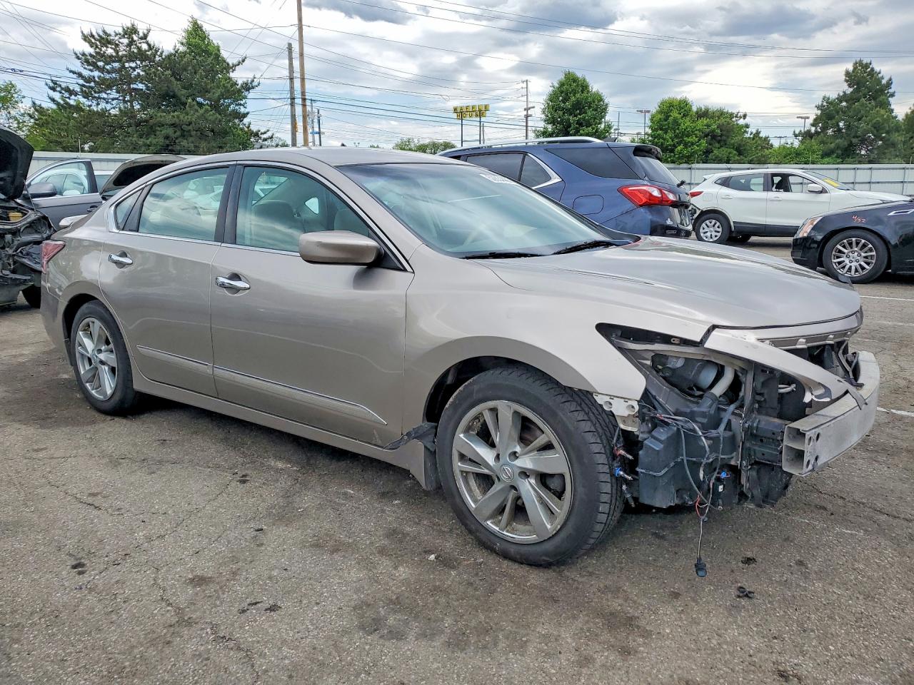 2015 Nissan Altima 2.5 Sv Silver vin: 1N4AL3AP6FC114865