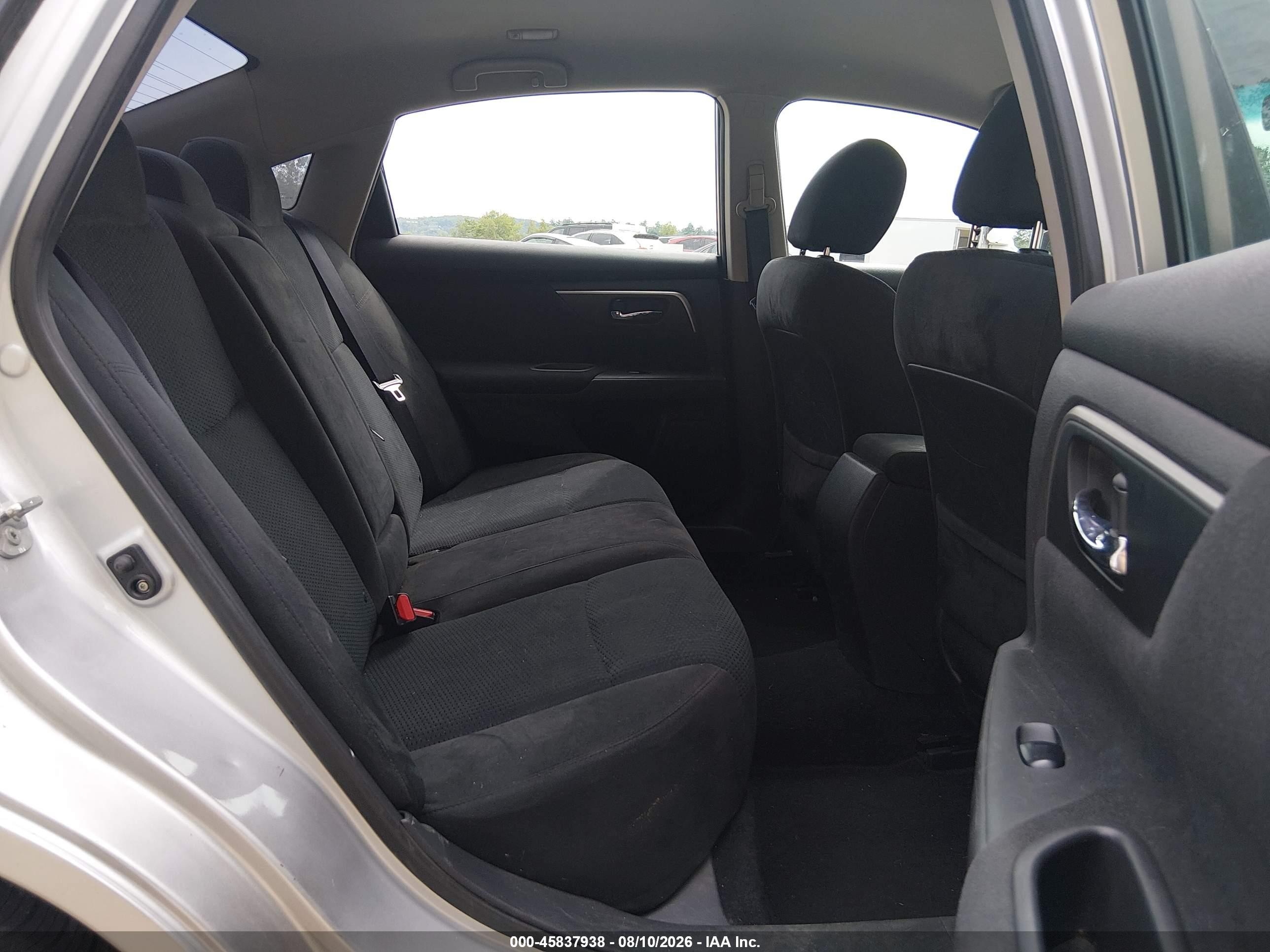 2015 Nissan Altima 2.5 S Silver vin: 1N4AL3AP6FC130337