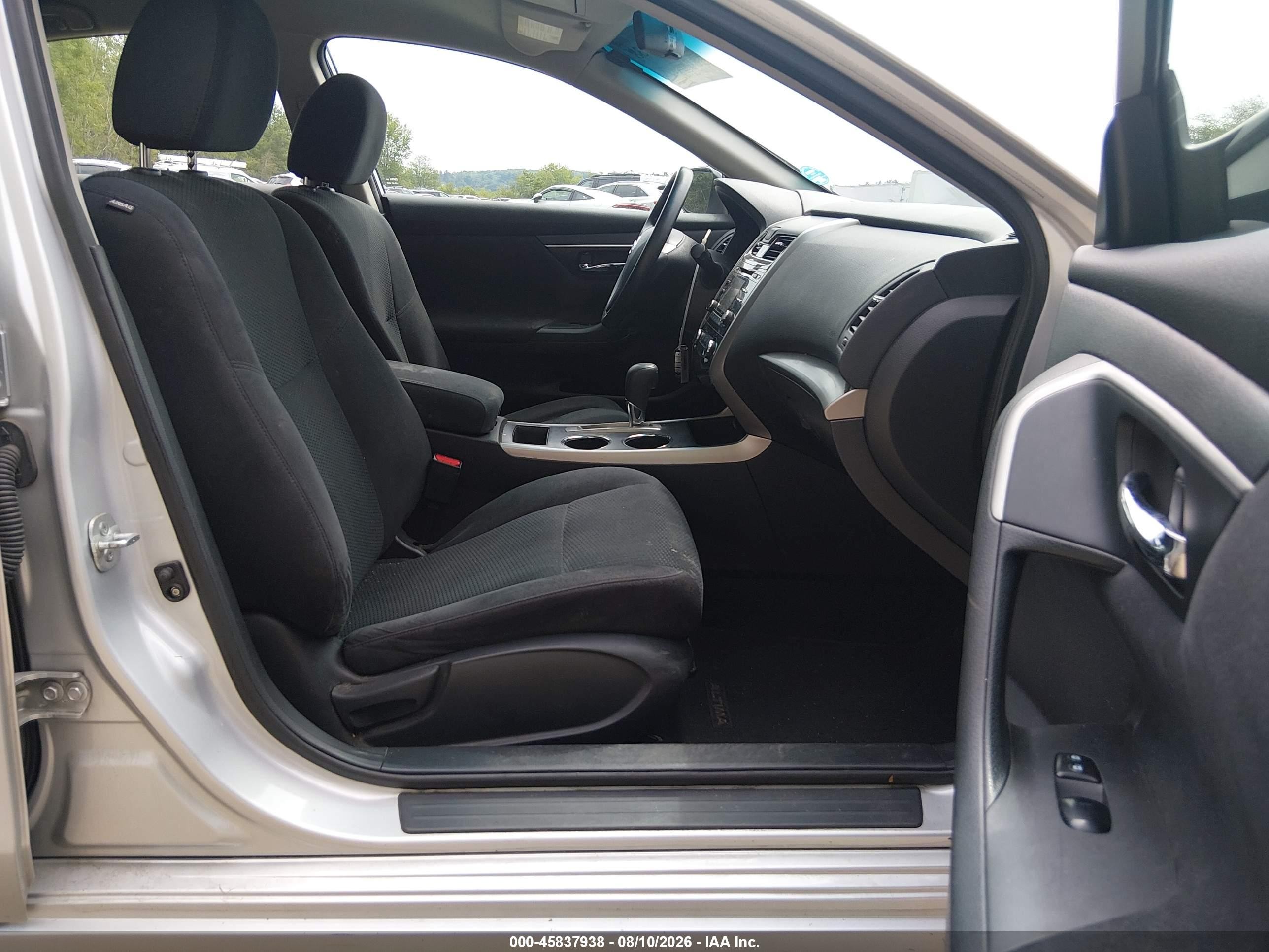 2015 Nissan Altima 2.5 S Silver vin: 1N4AL3AP6FC130337