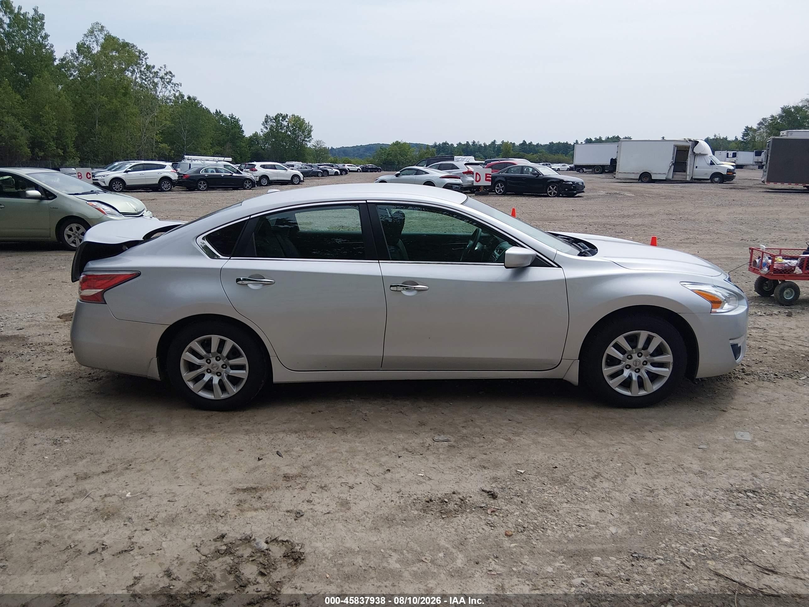 2015 Nissan Altima 2.5 S Silver vin: 1N4AL3AP6FC130337