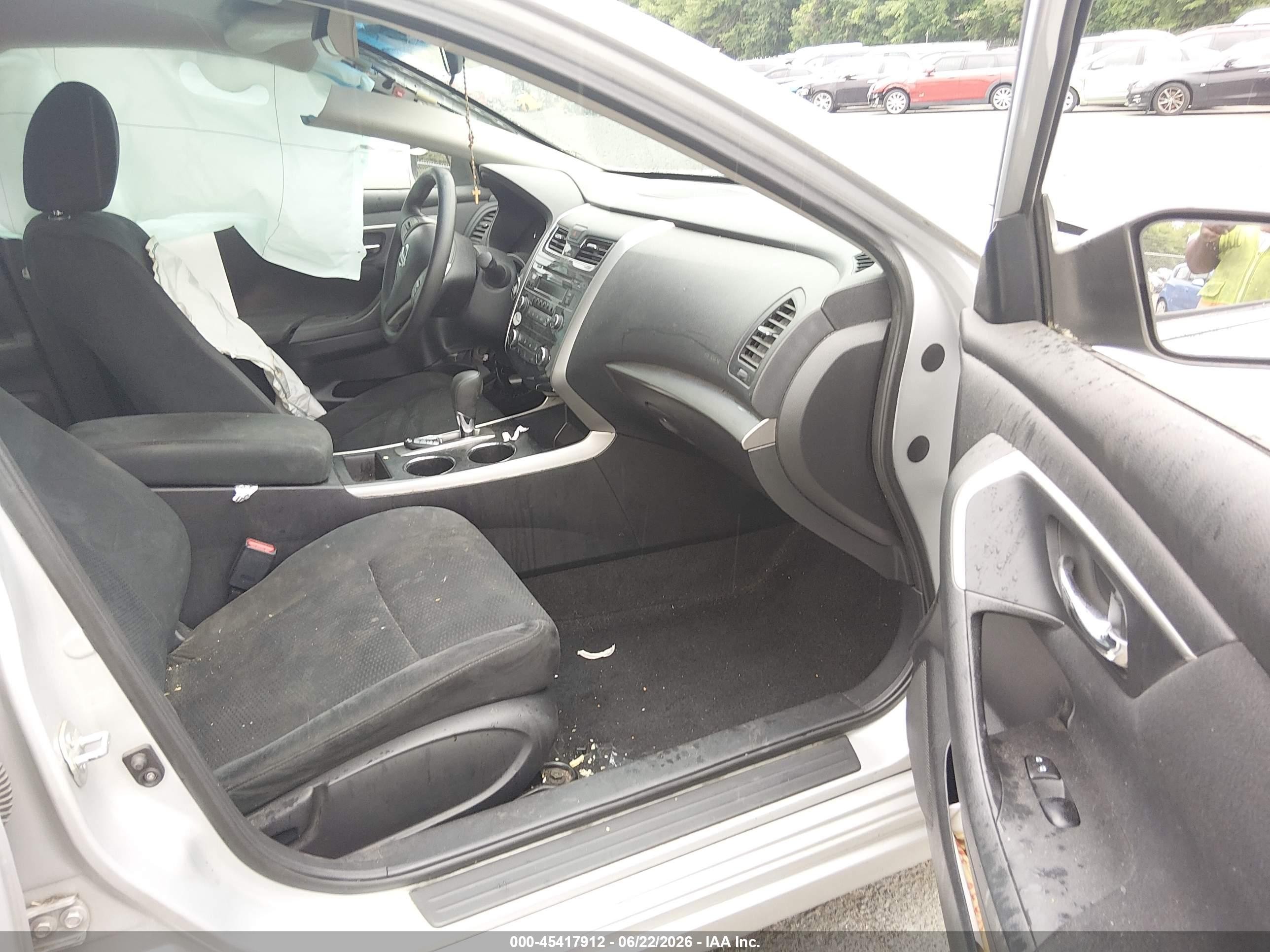 2015 Nissan Altima 2.5 S Silver vin: 1N4AL3AP6FC136431
