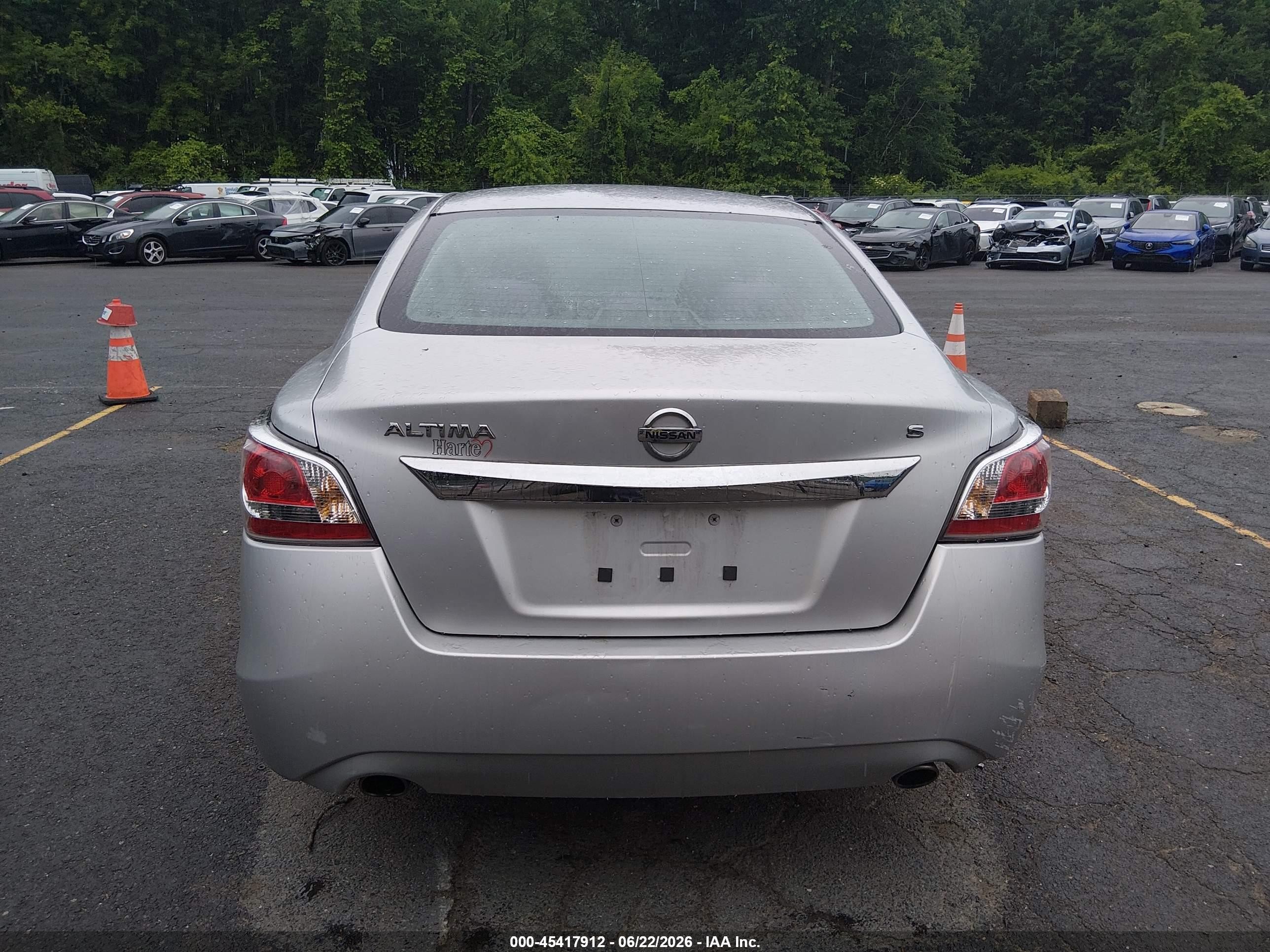 2015 Nissan Altima 2.5 S Silver vin: 1N4AL3AP6FC136431