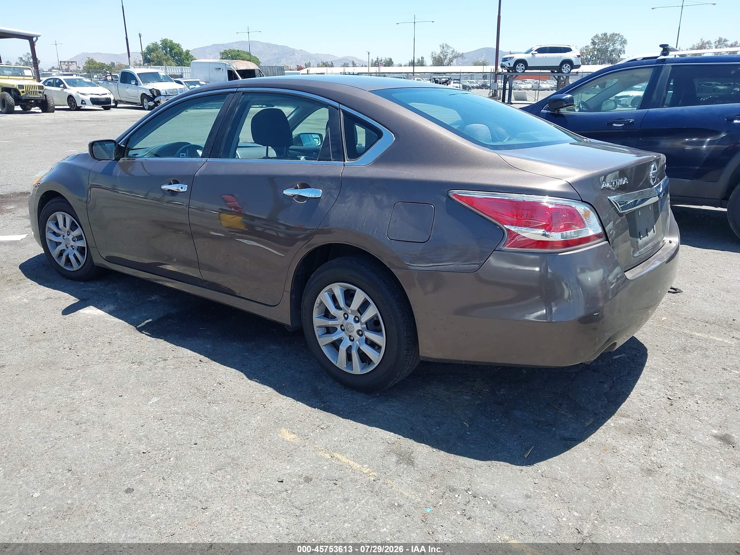2015 Nissan Altima 2.5 S Brown vin: 1N4AL3AP6FC162043