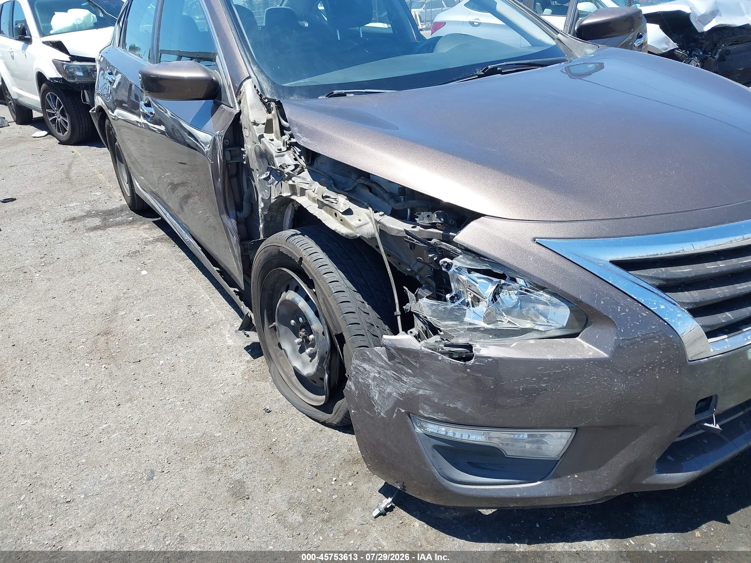 2015 Nissan Altima 2.5 S Brown vin: 1N4AL3AP6FC162043