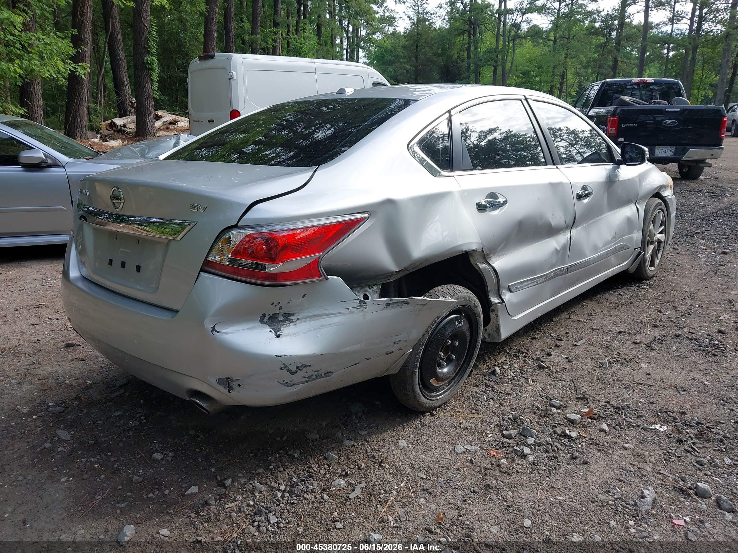 2015 Nissan Altima 2.5 Sv Silver vin: 1N4AL3AP6FC168134