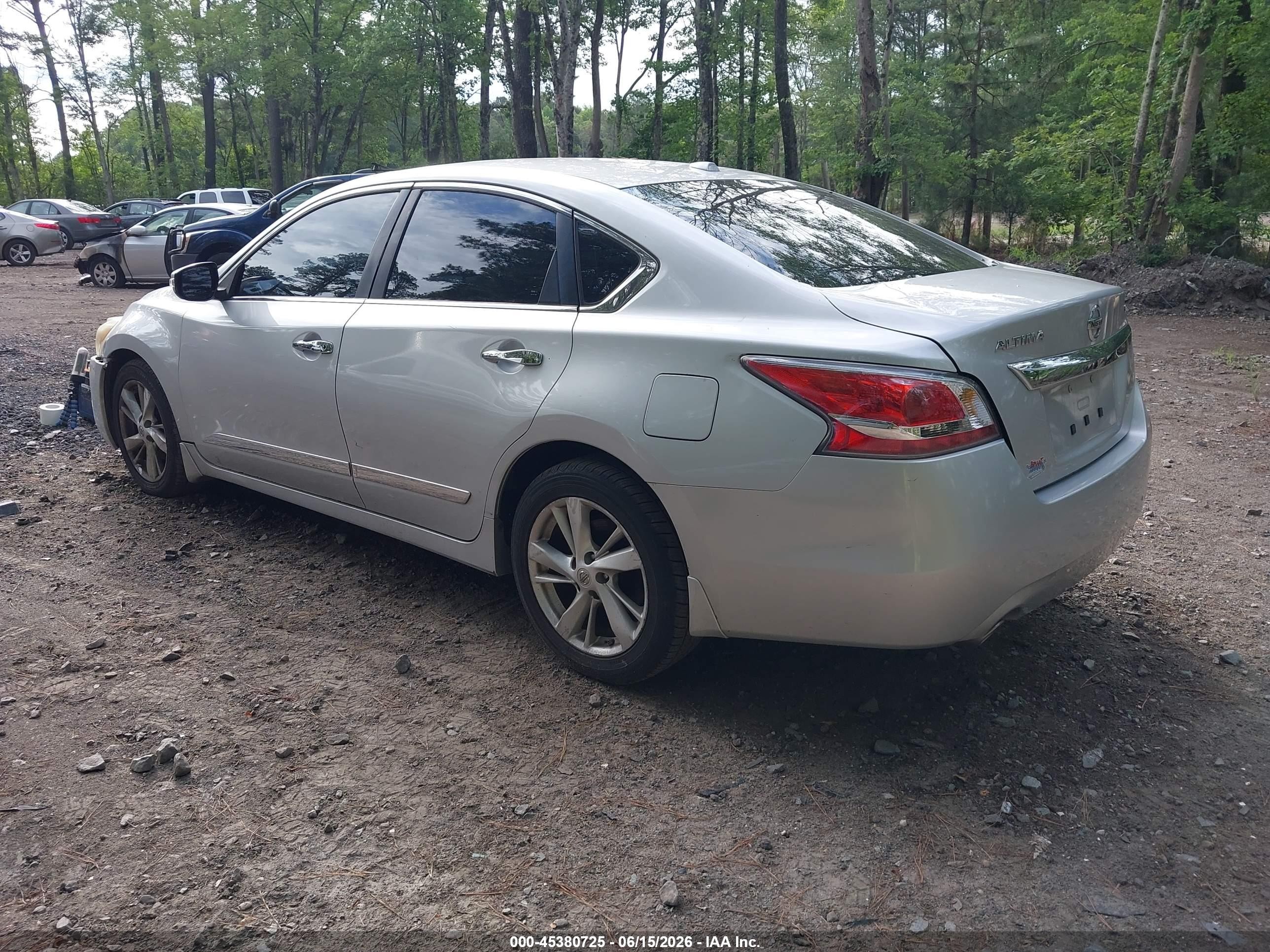 2015 Nissan Altima 2.5 Sv Silver vin: 1N4AL3AP6FC168134