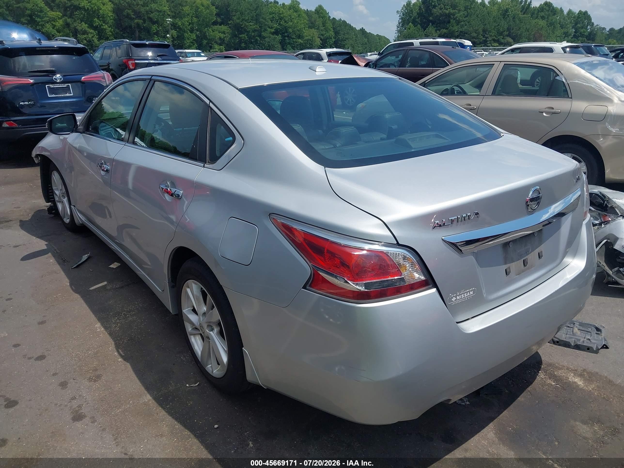 2015 Nissan Altima 2.5 Sv Silver vin: 1N4AL3AP6FC170689