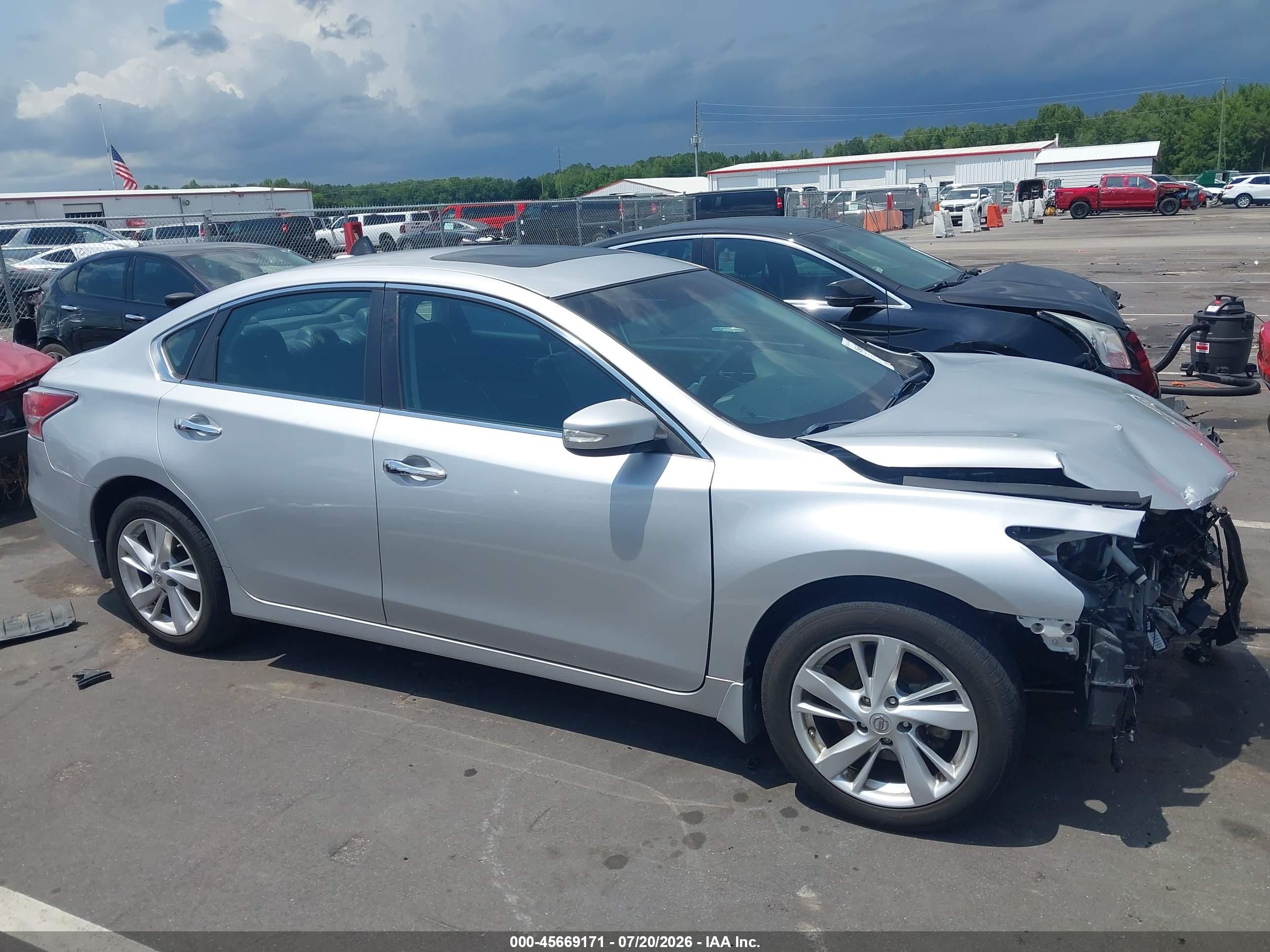 2015 Nissan Altima 2.5 Sv Silver vin: 1N4AL3AP6FC170689