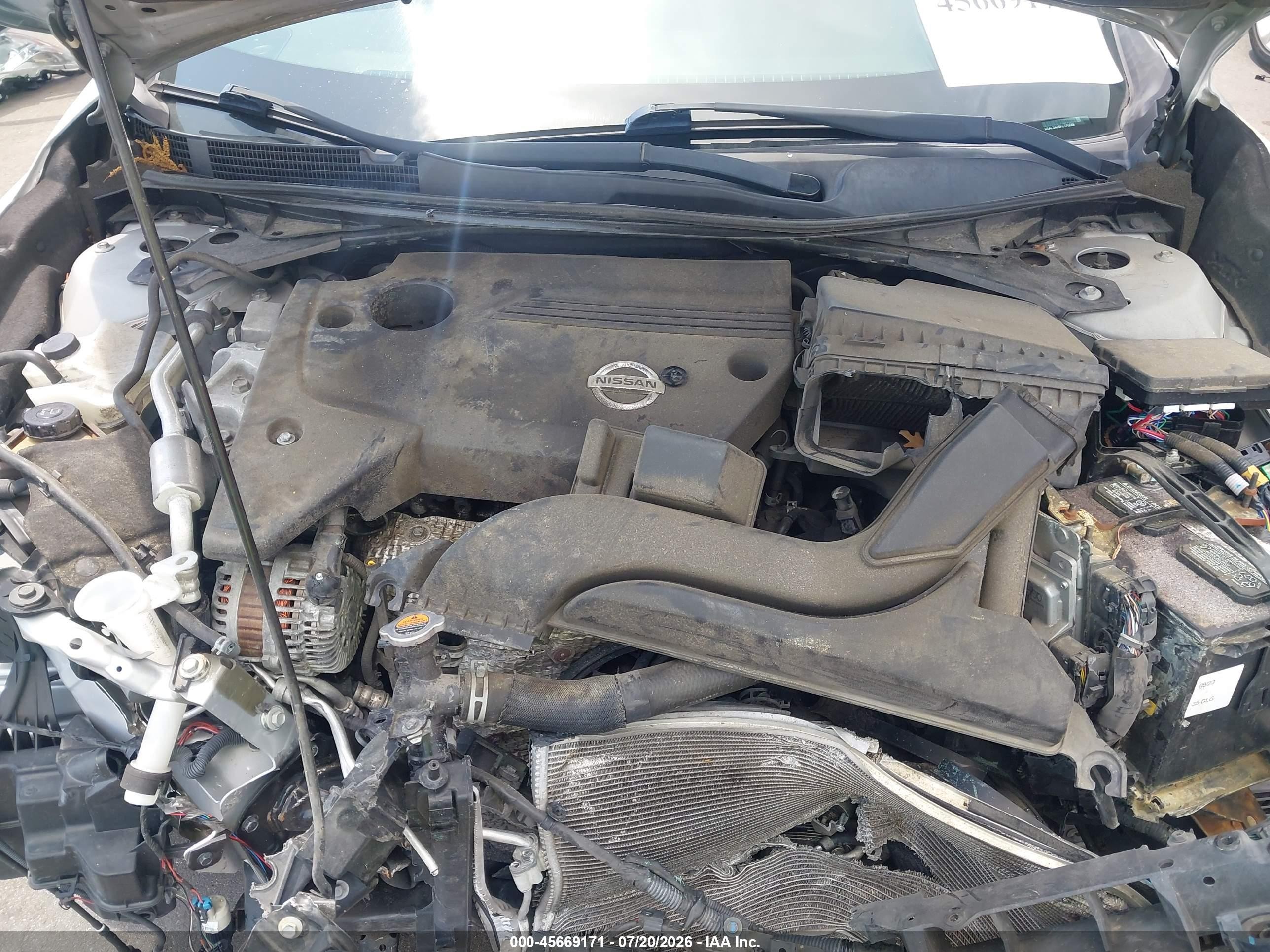 2015 Nissan Altima 2.5 Sv Silver vin: 1N4AL3AP6FC170689