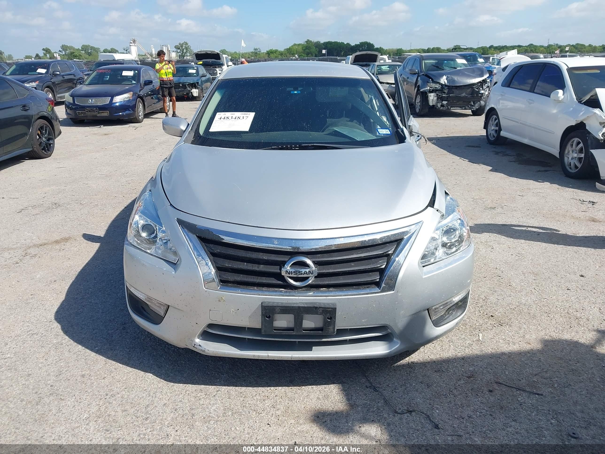 2015 Nissan Altima 2.5 S Серебряный vin: 1N4AL3AP6FC177061