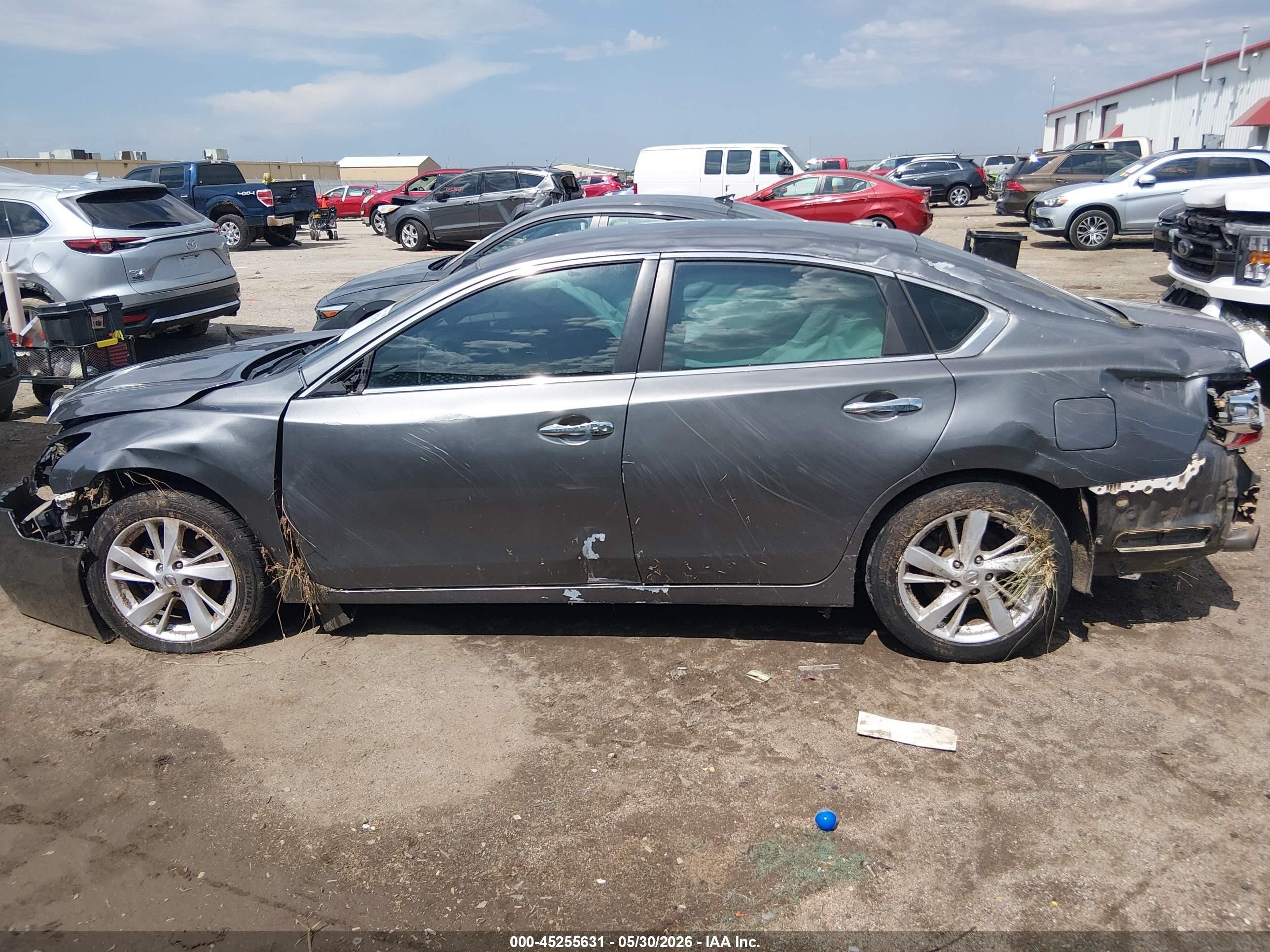 2015 Nissan Altima 2.5 Sv Серый vin: 1N4AL3AP6FC179022