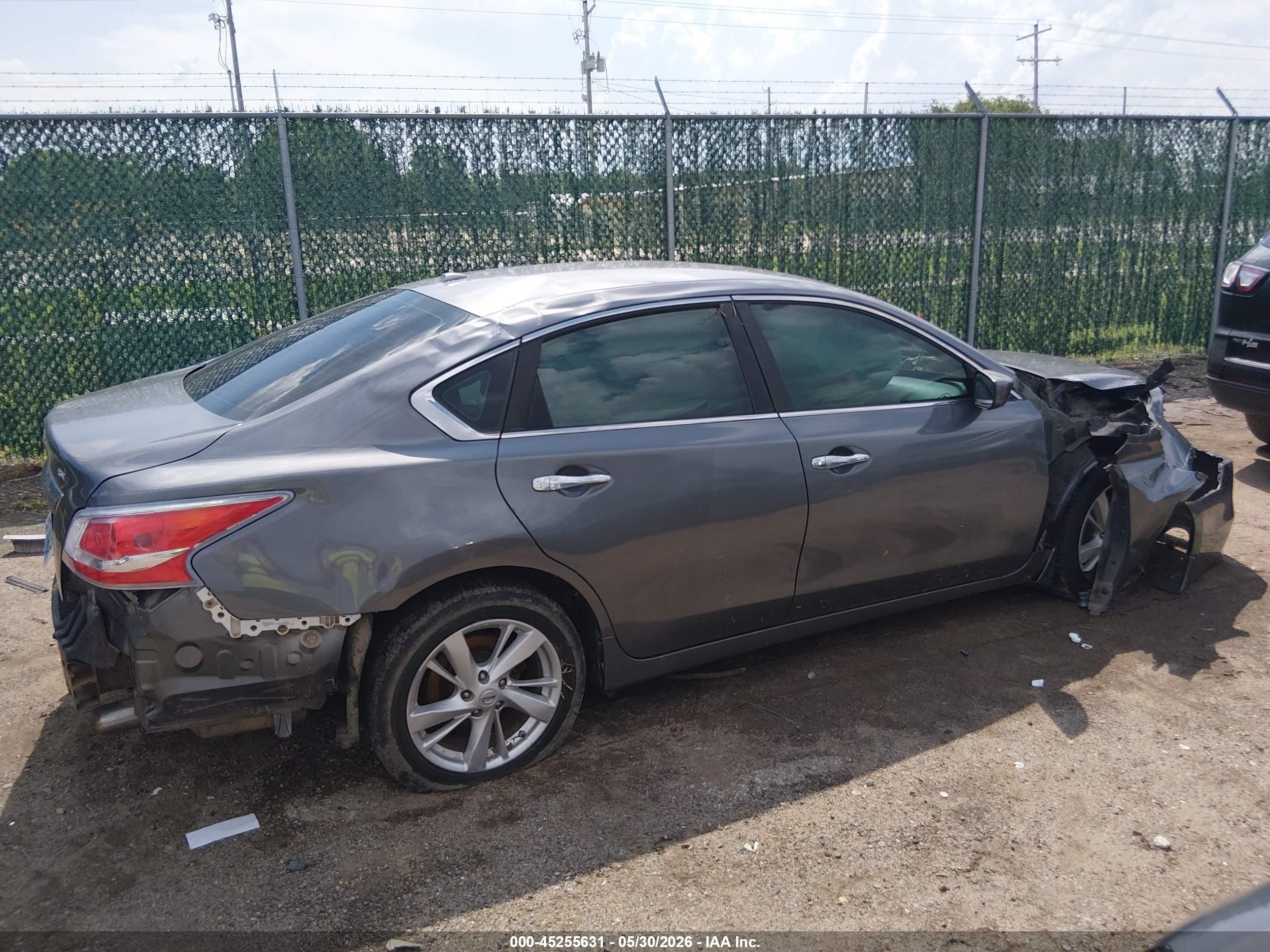 2015 Nissan Altima 2.5 Sv Серый vin: 1N4AL3AP6FC179022