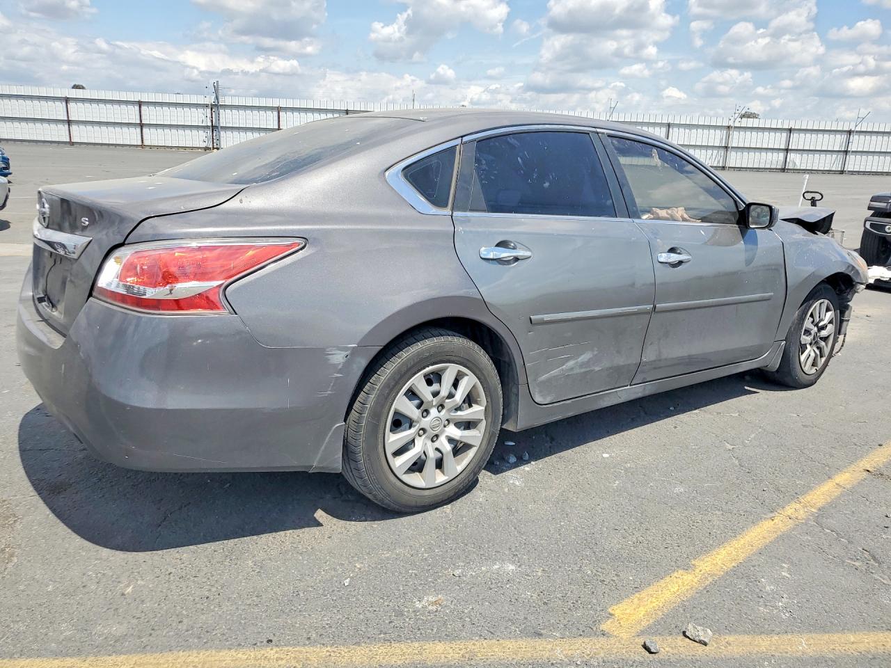 2015 Nissan Altima 2.5 S Серый vin: 1N4AL3AP6FC184429