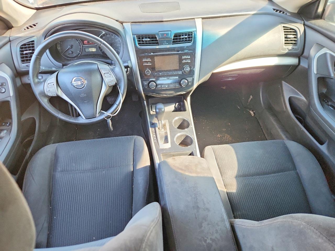 2015 Nissan Altima 2.5 Sv White vin: 1N4AL3AP6FC187346