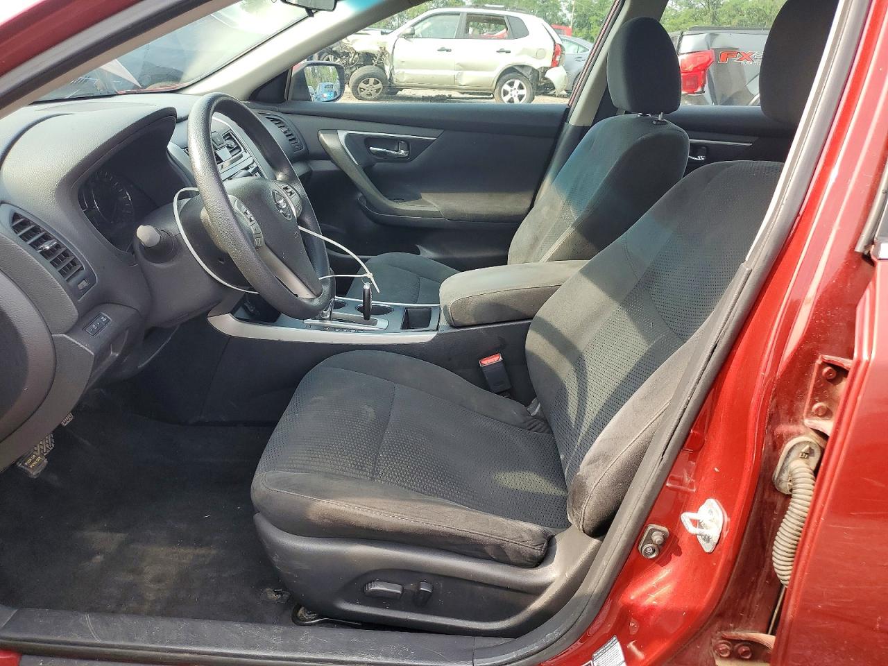 2015 Nissan Altima 2.5 S Red vin: 1N4AL3AP6FC197875
