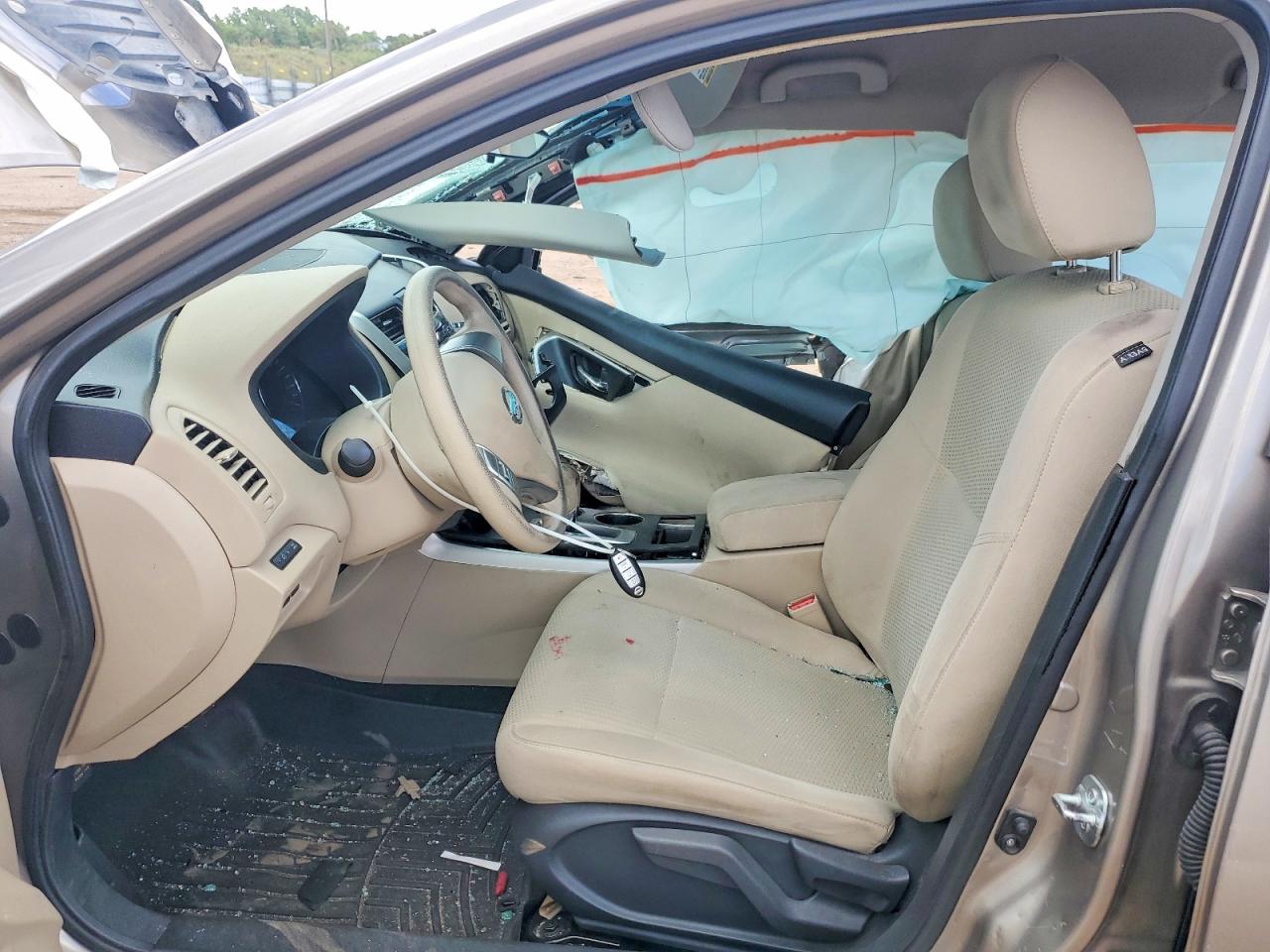 2015 Nissan Altima 2.5 Tan vin: 1N4AL3AP6FC217056