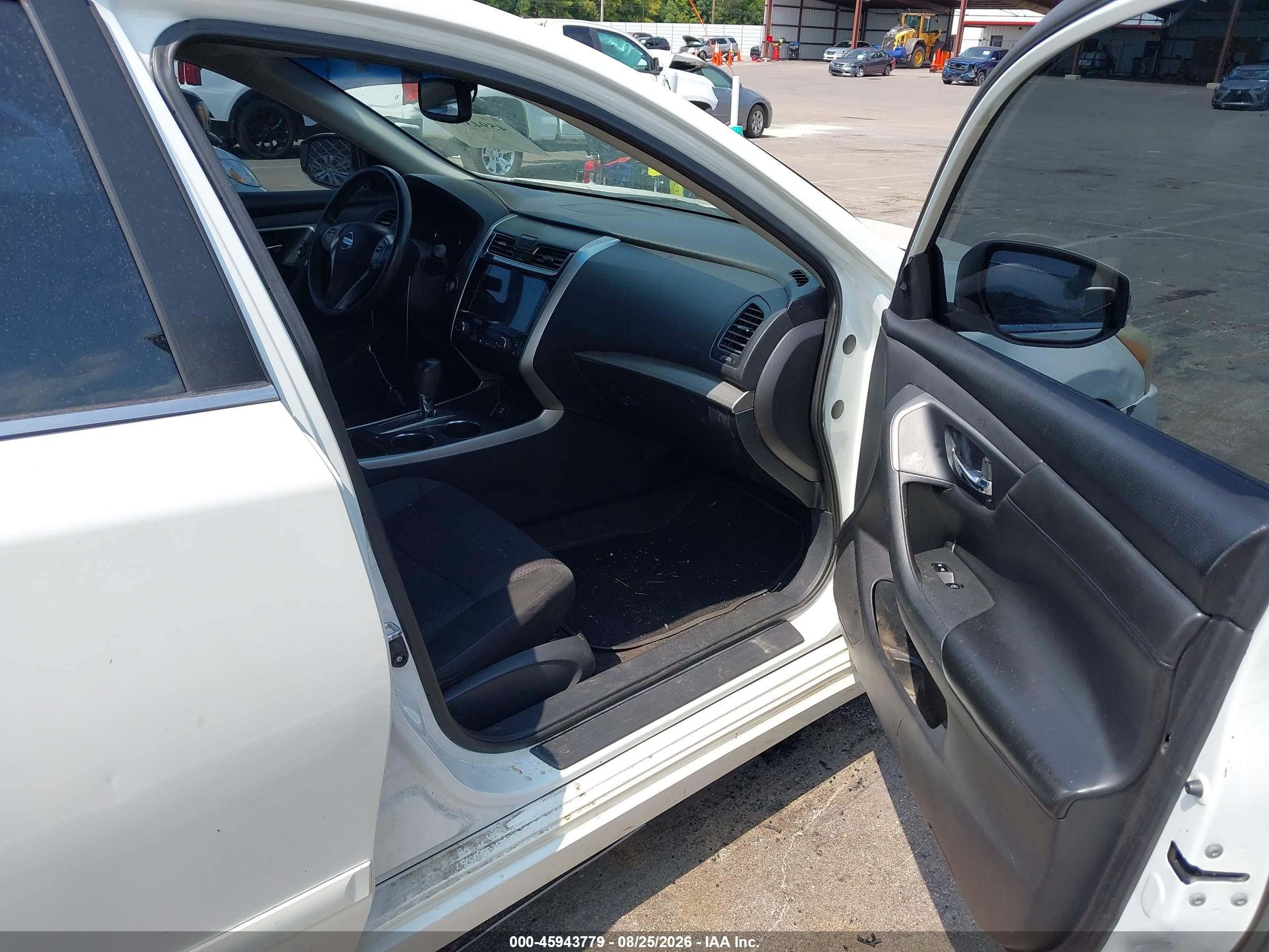 2015 Nissan Altima 2.5 Sv White vin: 1N4AL3AP6FC218532
