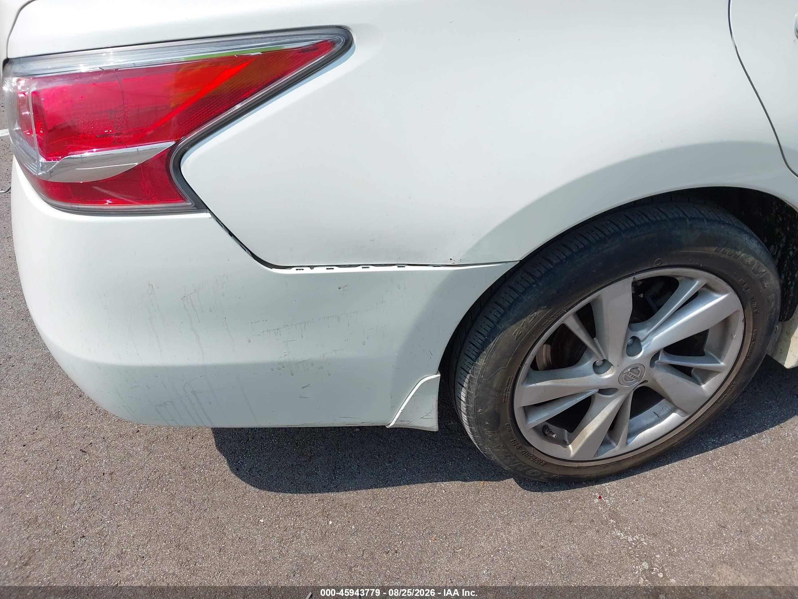 2015 Nissan Altima 2.5 Sv White vin: 1N4AL3AP6FC218532