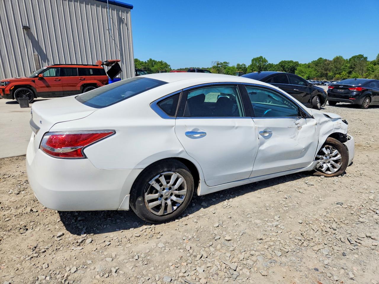 2015 Nissan Altima 2.5 S White vin: 1N4AL3AP6FC251675