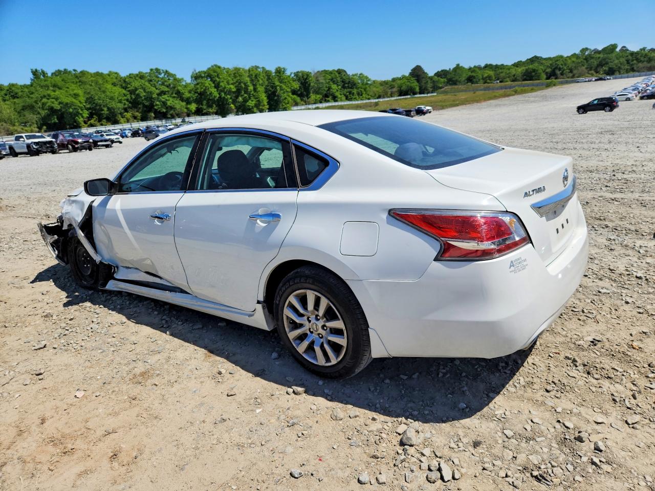 2015 Nissan Altima 2.5 S White vin: 1N4AL3AP6FC251675