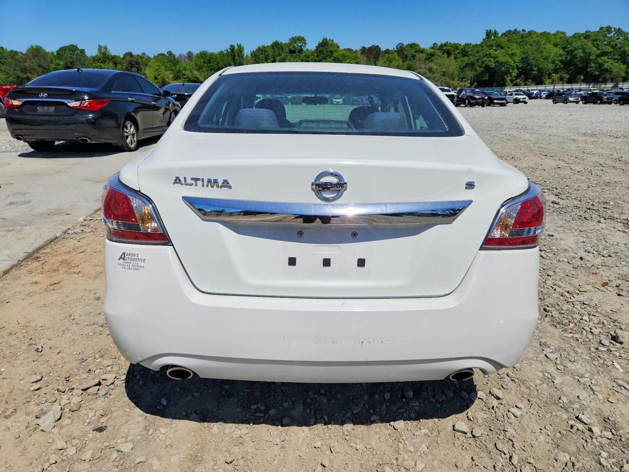2015 Nissan Altima 2.5 S White vin: 1N4AL3AP6FC251675