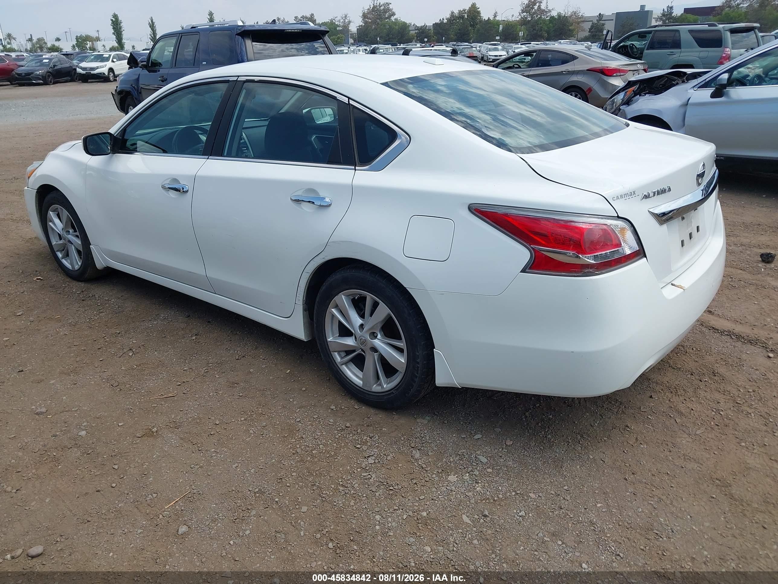 2015 Nissan Altima 2.5 Sv White vin: 1N4AL3AP6FC259193