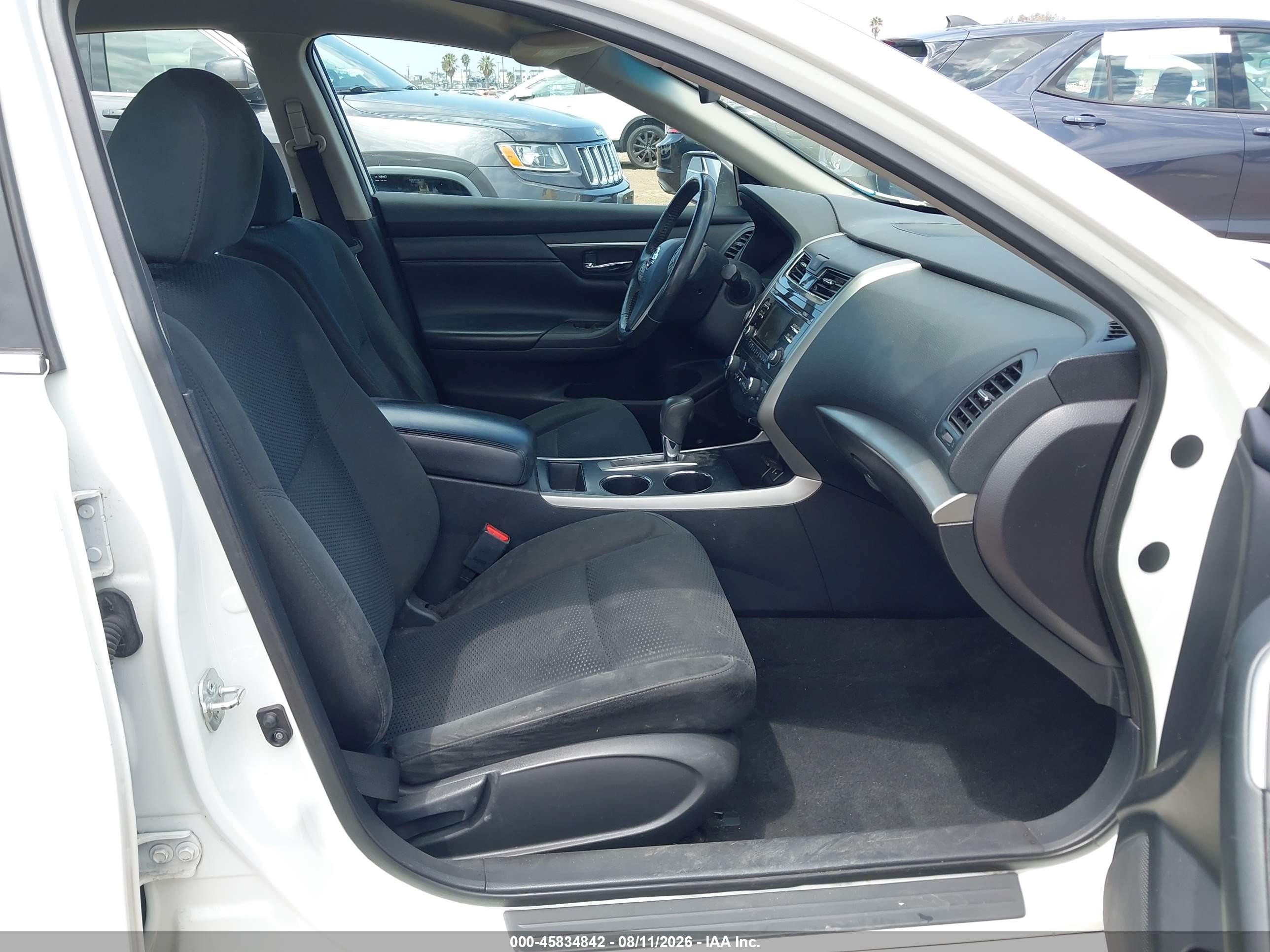 2015 Nissan Altima 2.5 Sv White vin: 1N4AL3AP6FC259193