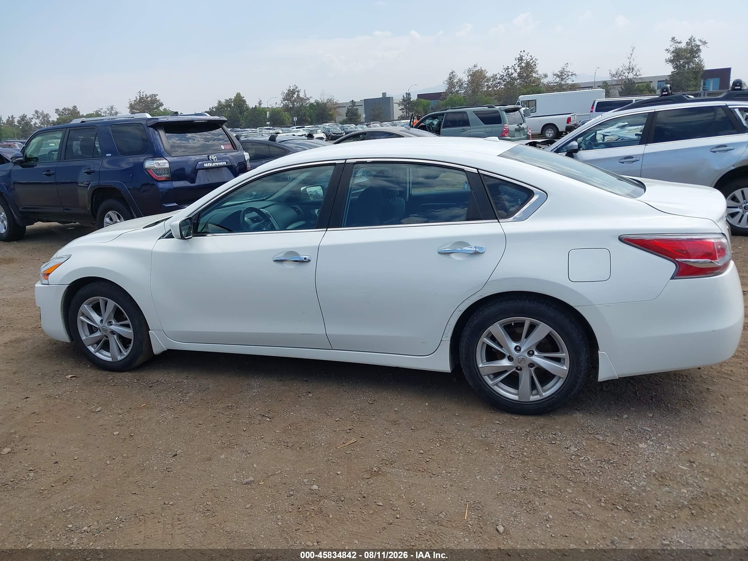 2015 Nissan Altima 2.5 Sv White vin: 1N4AL3AP6FC259193